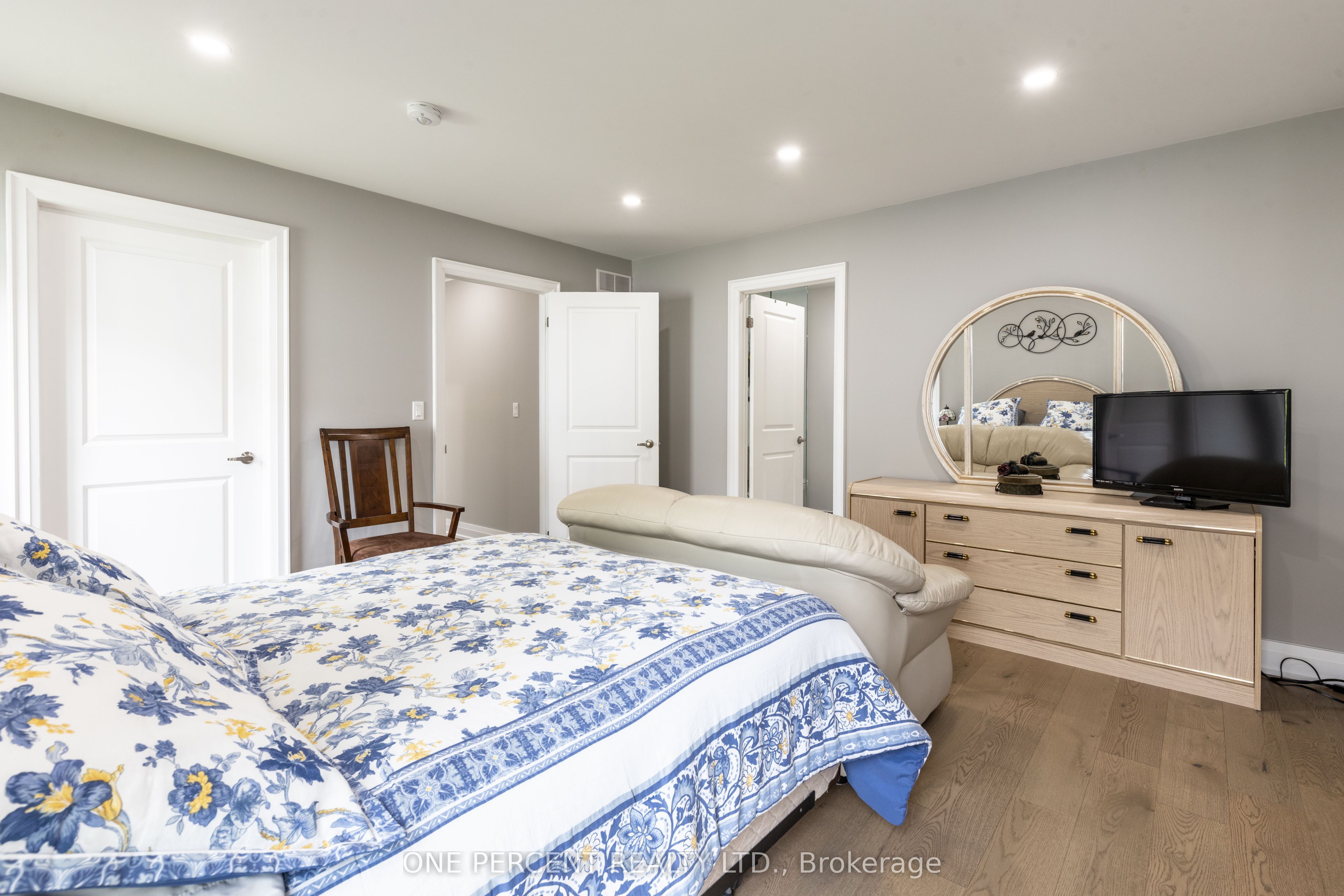 58 Mckenzie Street Property Photo 33