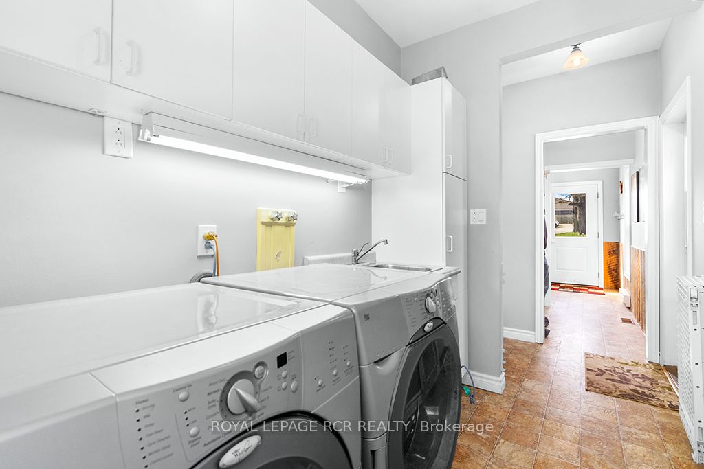 6122 Ninth Line Property Photo 16