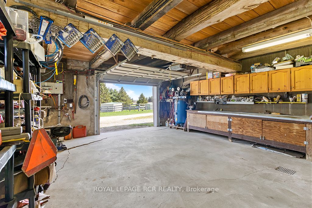 6122 Ninth Line Property Photo 34