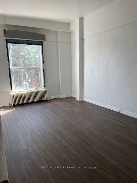 41-43 King Street E Property Photo 24