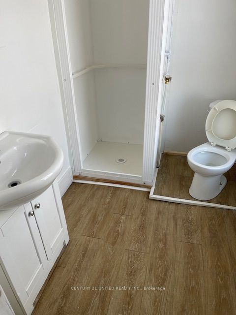 41-43 King Street E Property Photo 28