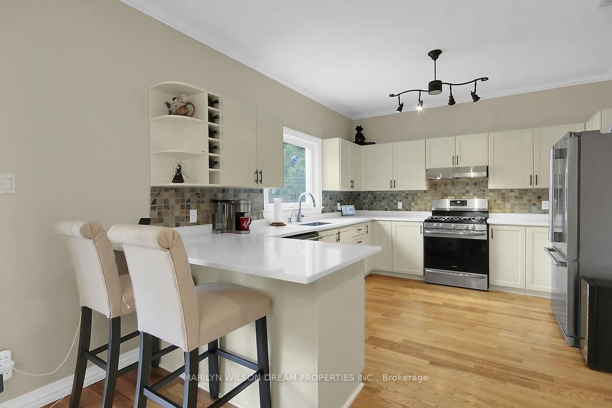 3276 Barlow Crescent Property Photo 13