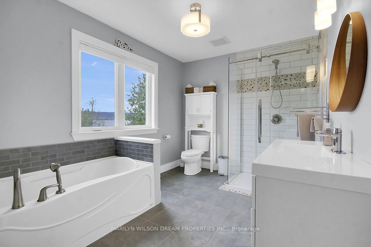 3276 Barlow Crescent Property Photo 28