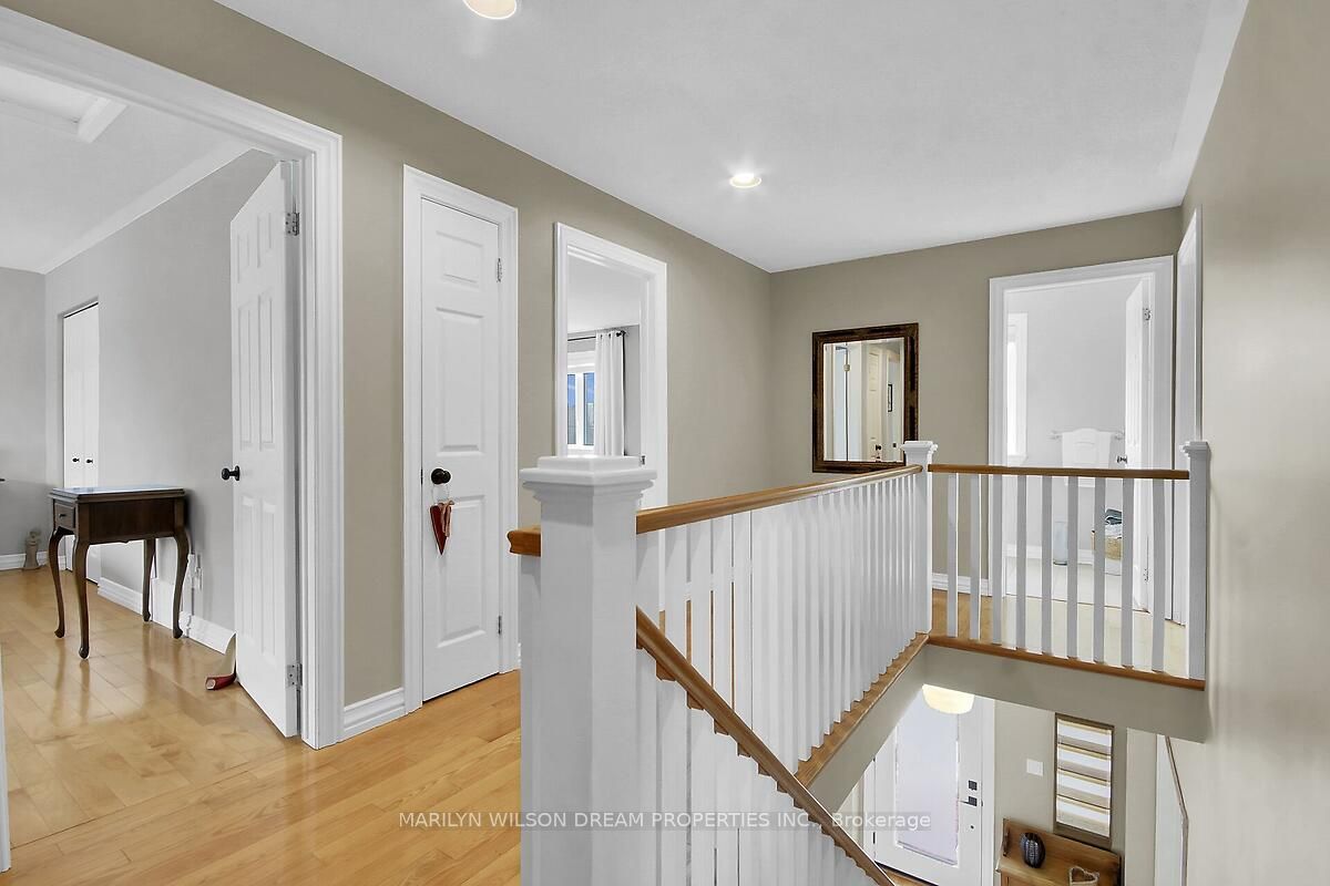 3276 Barlow Crescent Property Photo 32