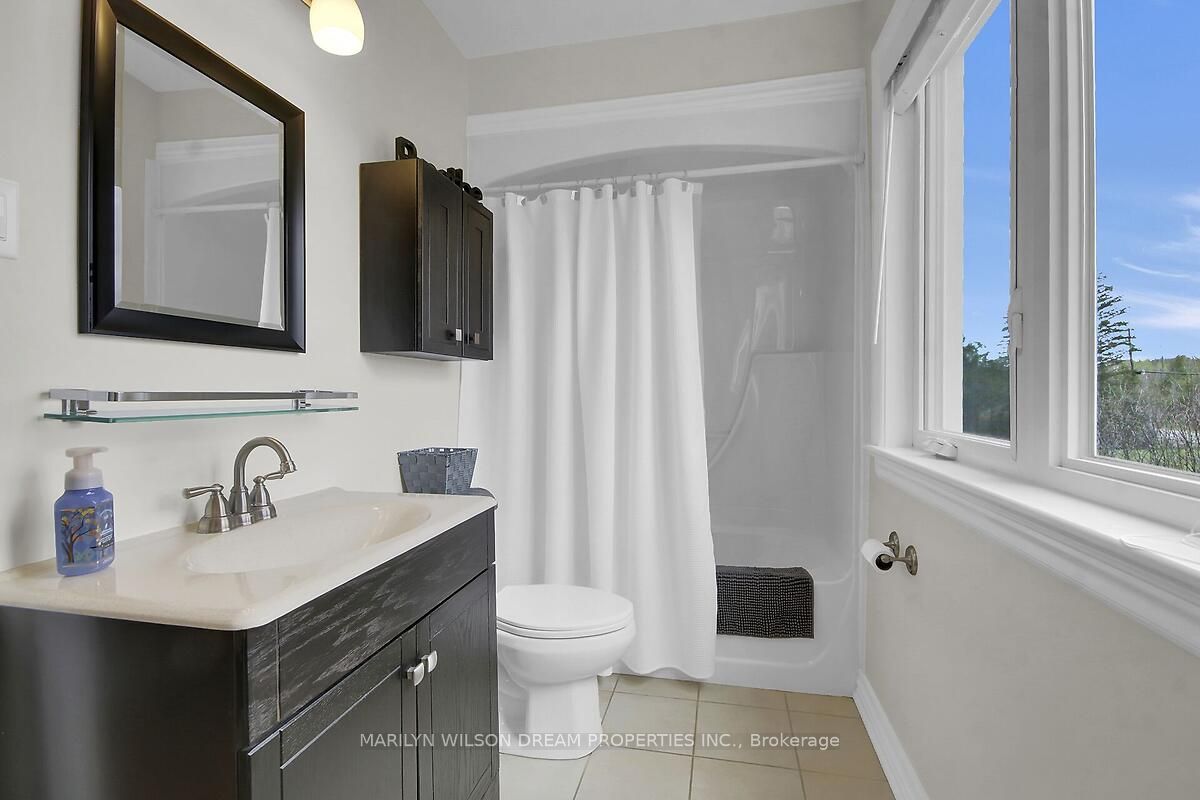 3276 Barlow Crescent Property Photo 35