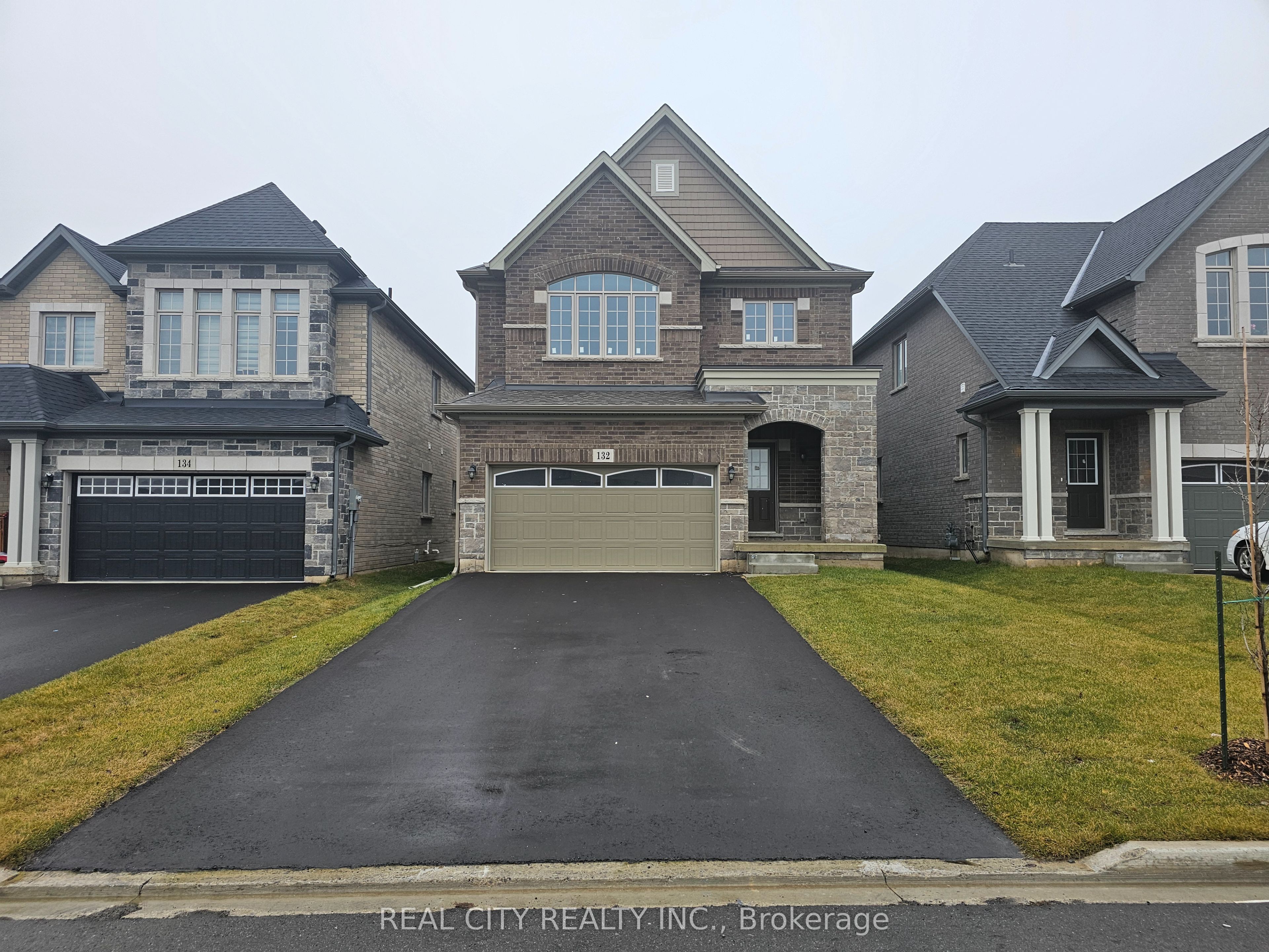 132 Sunset Way Property Photo 1