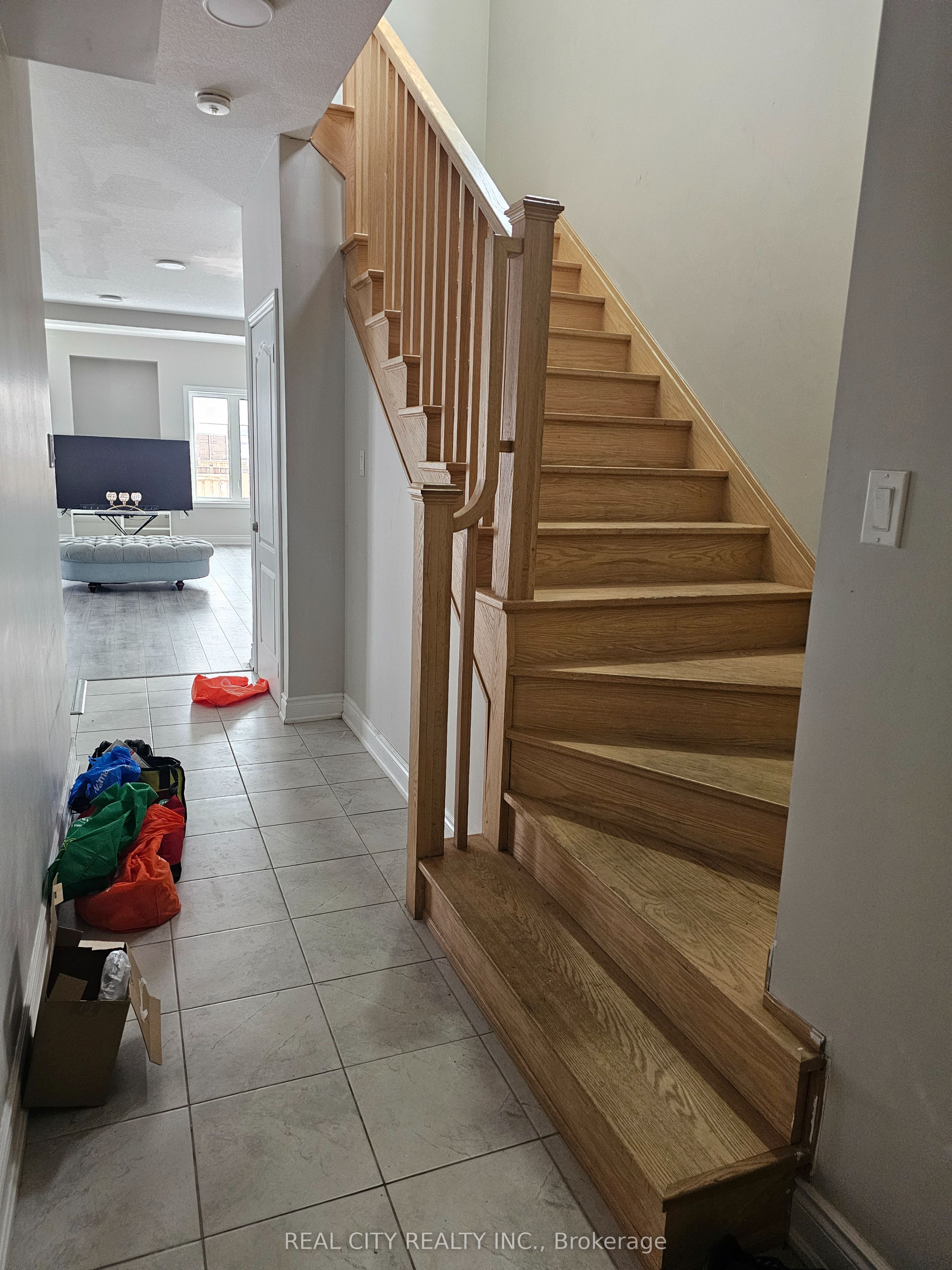 132 Sunset Way Property Photo 4