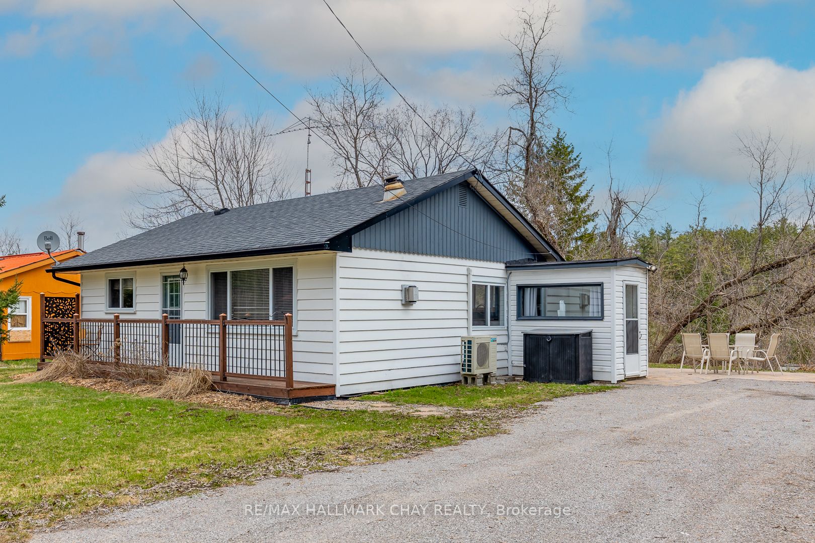 6 Dickson Street Property Photo 2