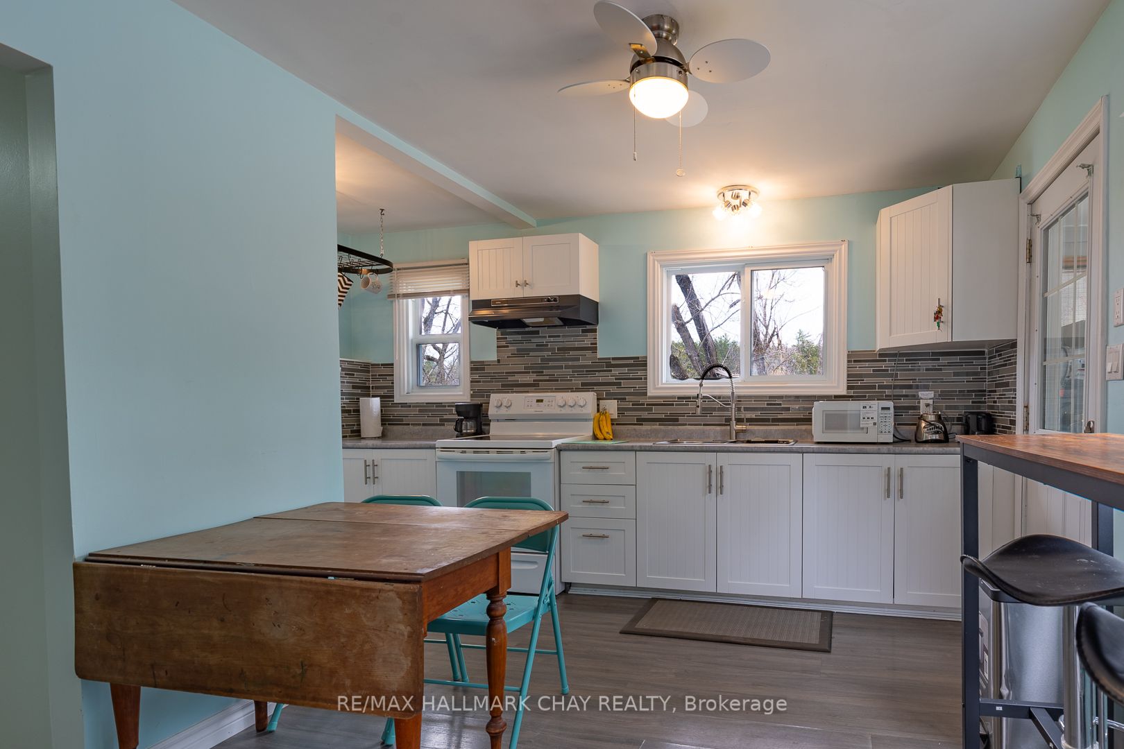 6 Dickson Street Property Photo 5