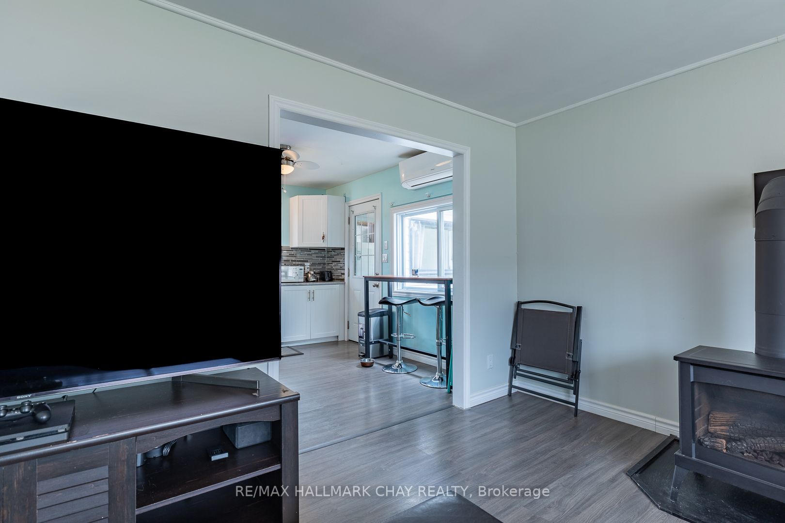 6 Dickson Street Property Photo 10