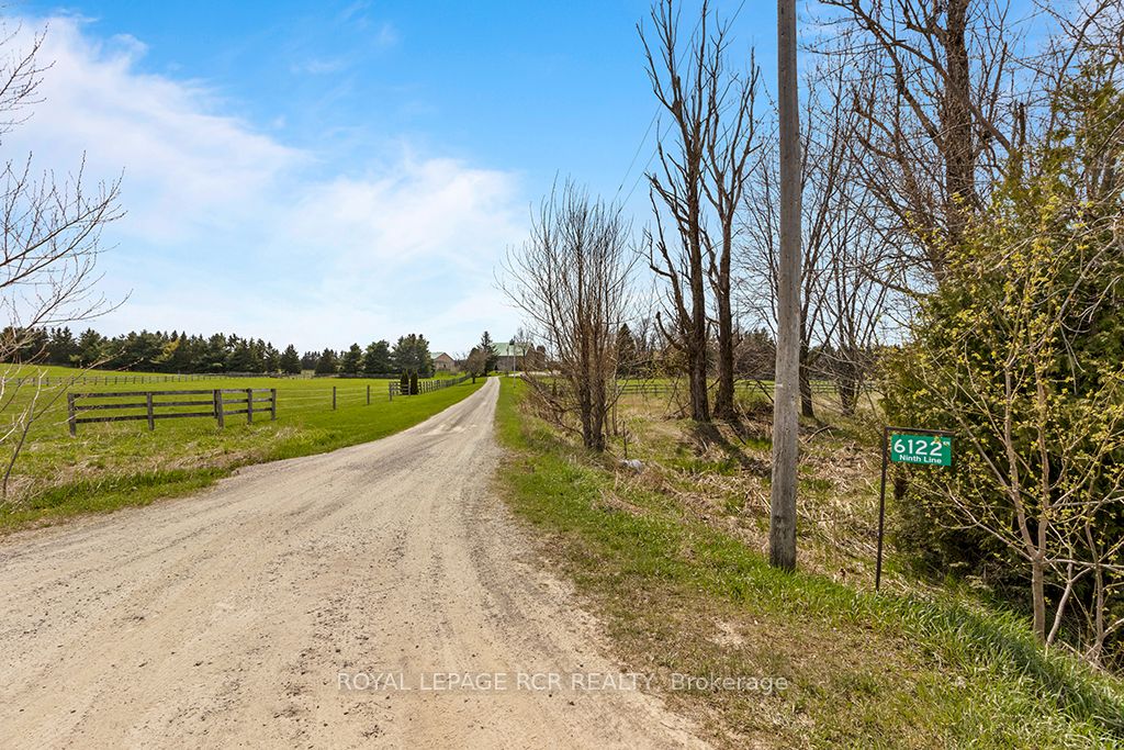 6122 Ninth Line Property Photo 11