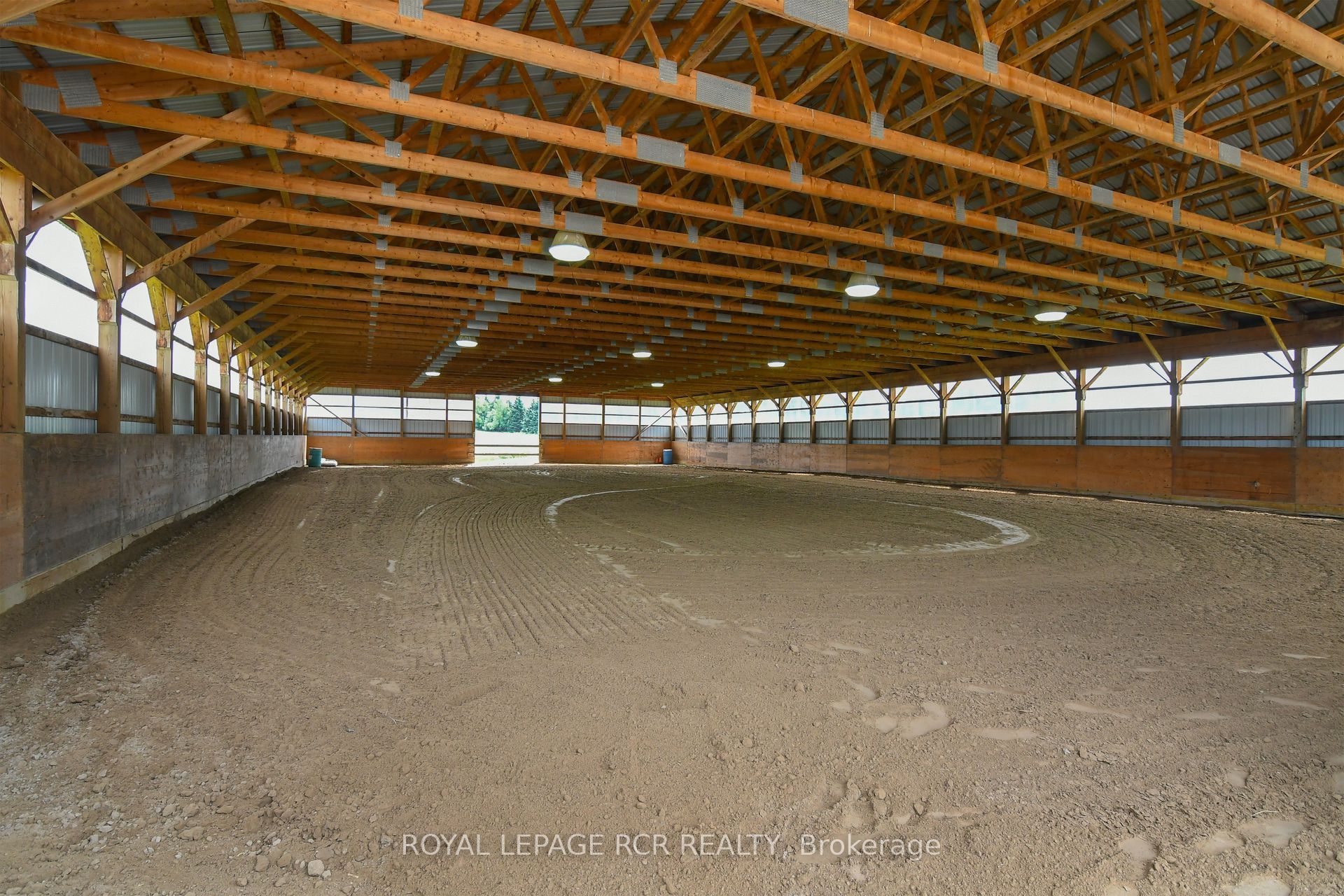 6122 Ninth Line Property Photo 17