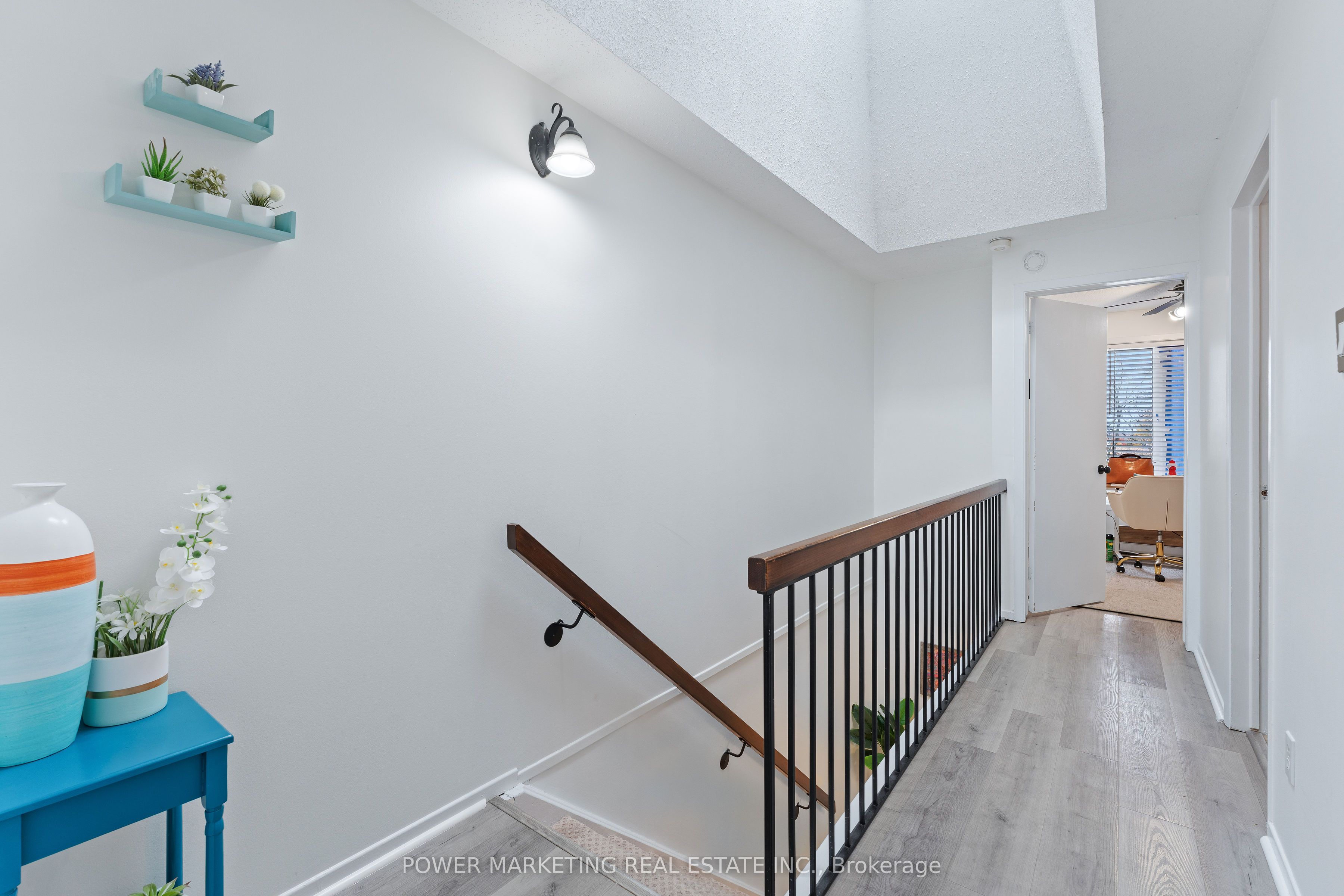 6702 Jeanne D'arc Boulevard N B Property Photo 12