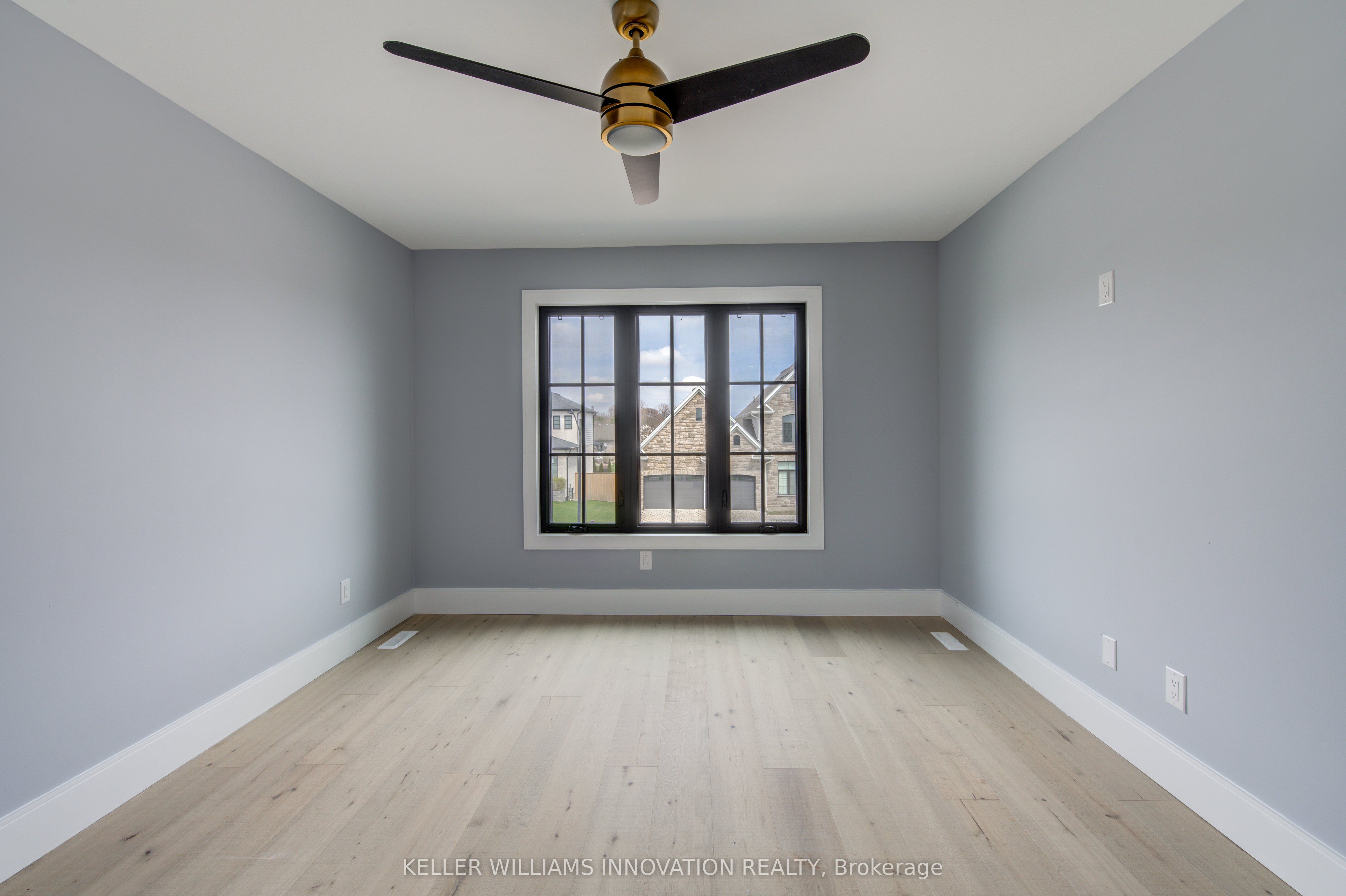 8 Edgeview Crescent W Property Photo 28
