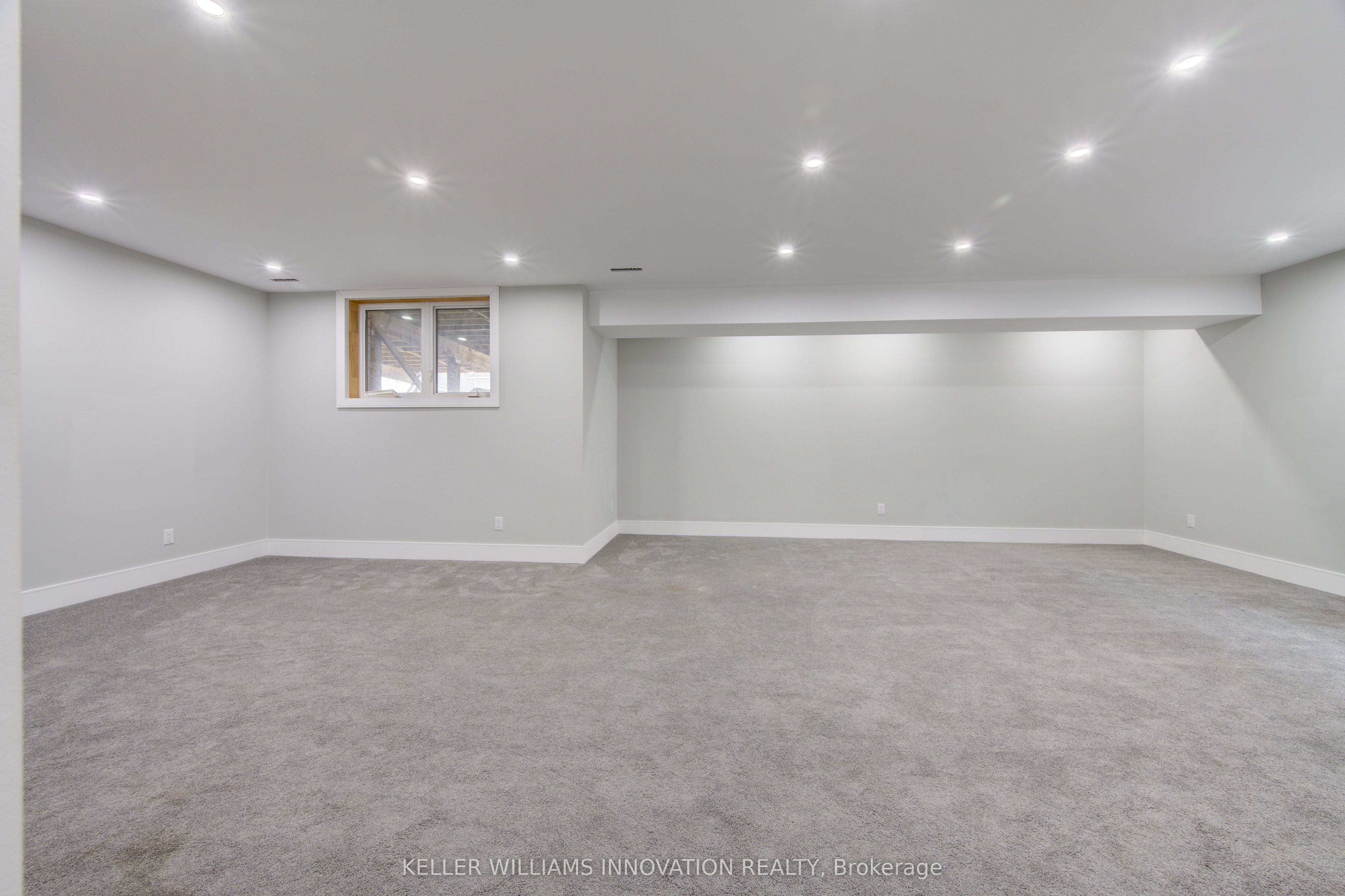 8 Edgeview Crescent W Property Photo 44