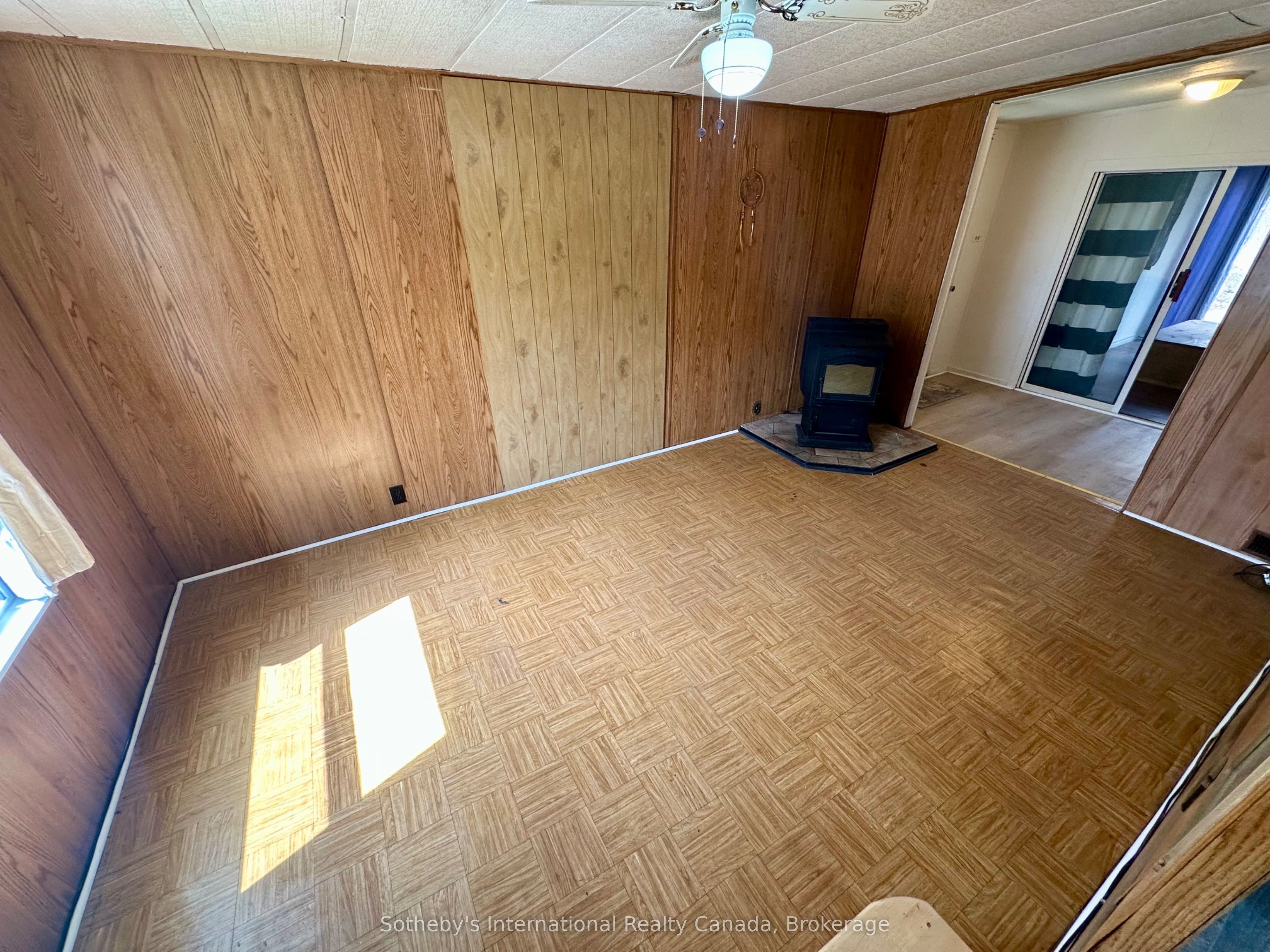 1007 Racoon Road 75 Property Photo 6