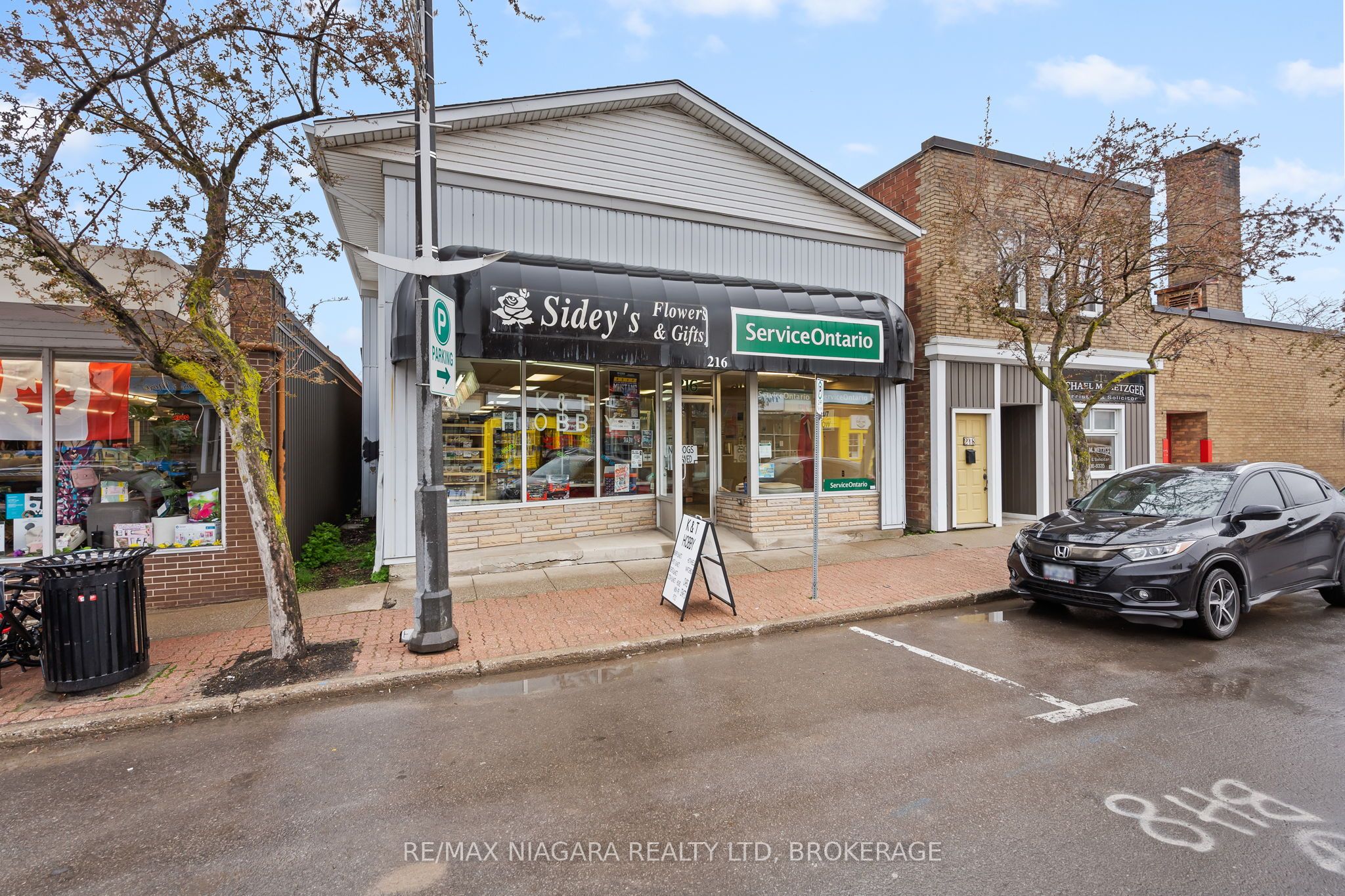 216 King Street Property Photo 1
