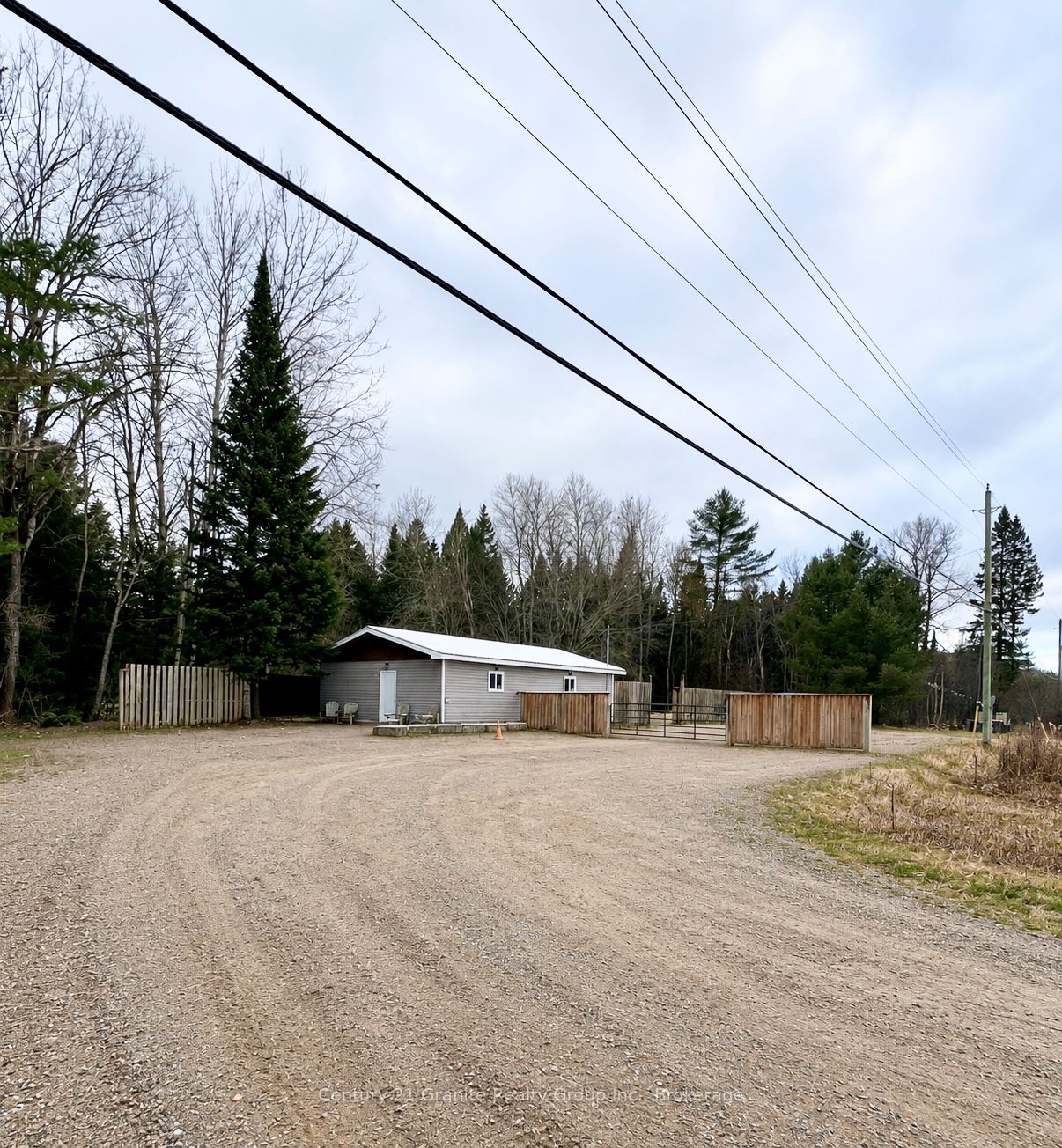 1725 Loop Road Property Photo 1