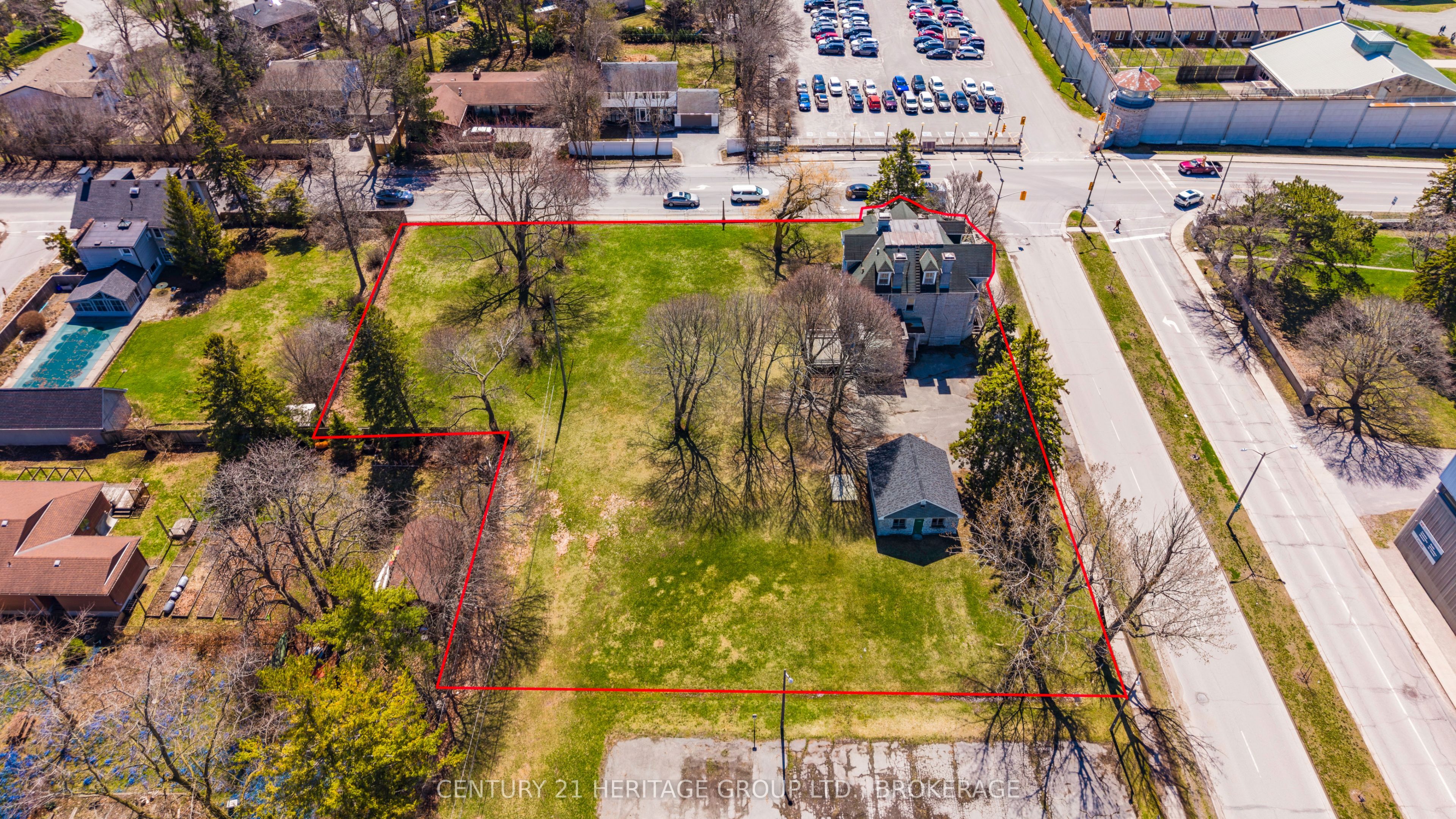 525 King Street W Property Photo 7