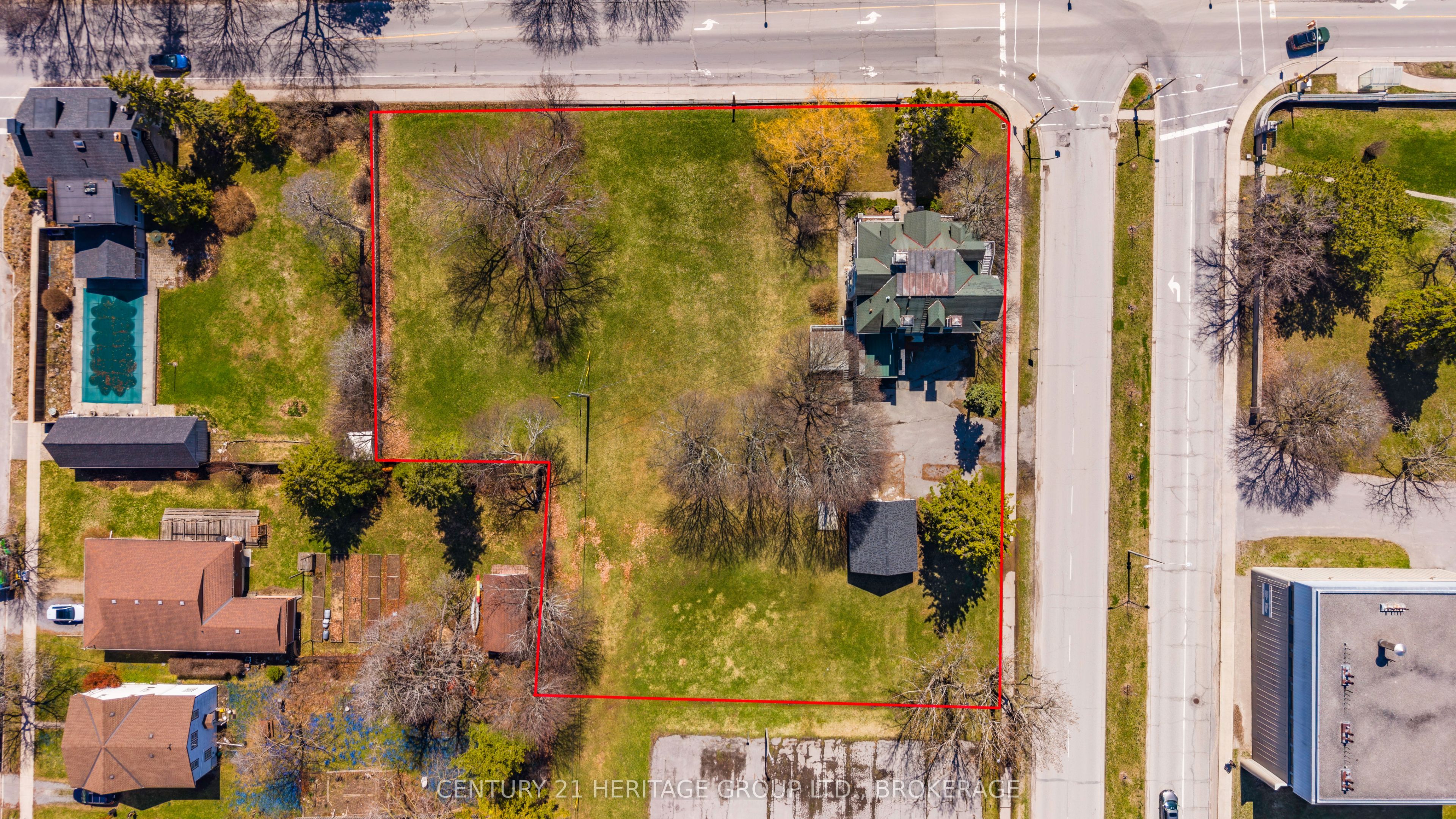 525 King Street W Property Photo 9