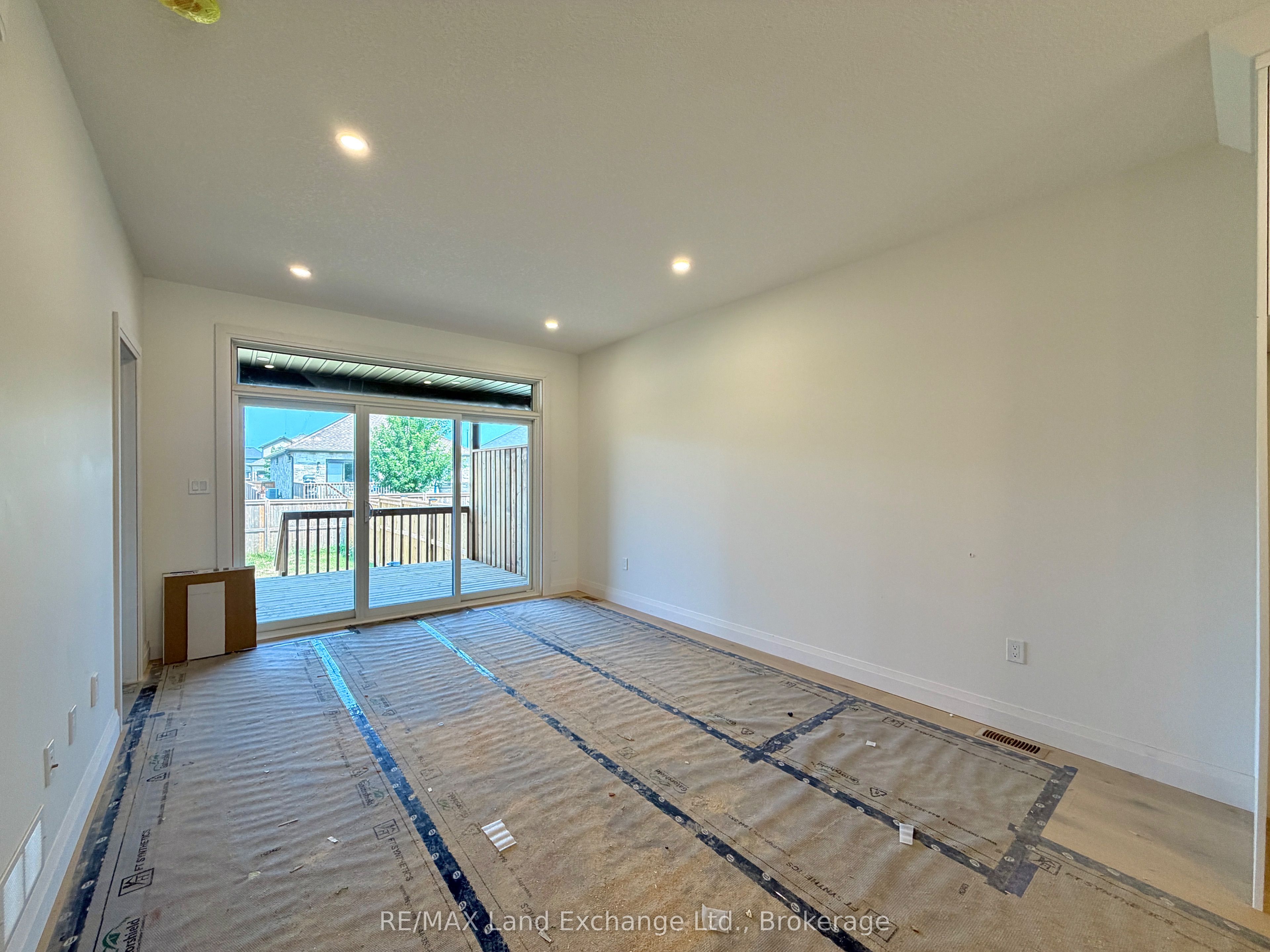 383 Rosner Drive Property Photo 4