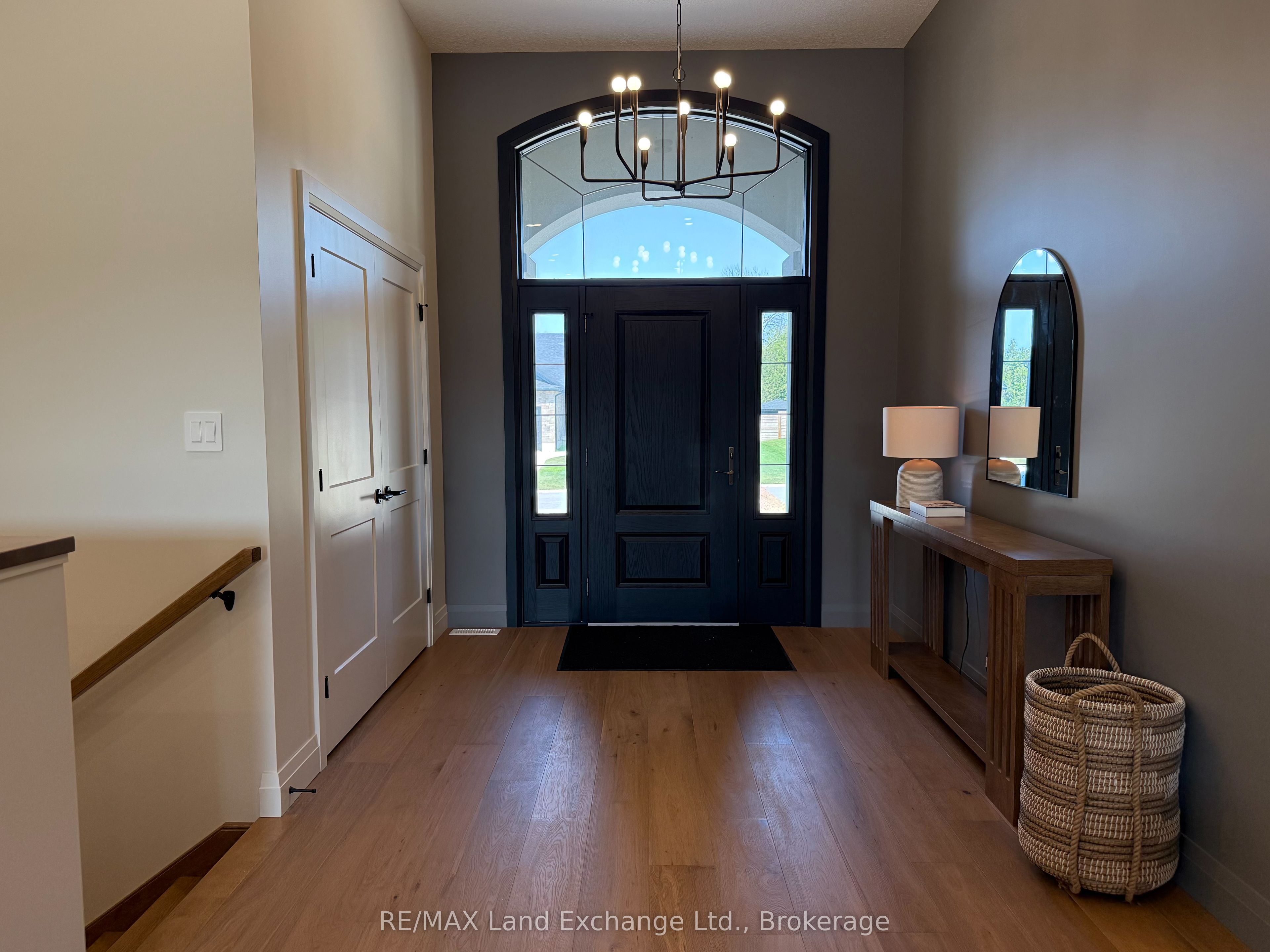 926 Bogdanovic Way Property Photo 2