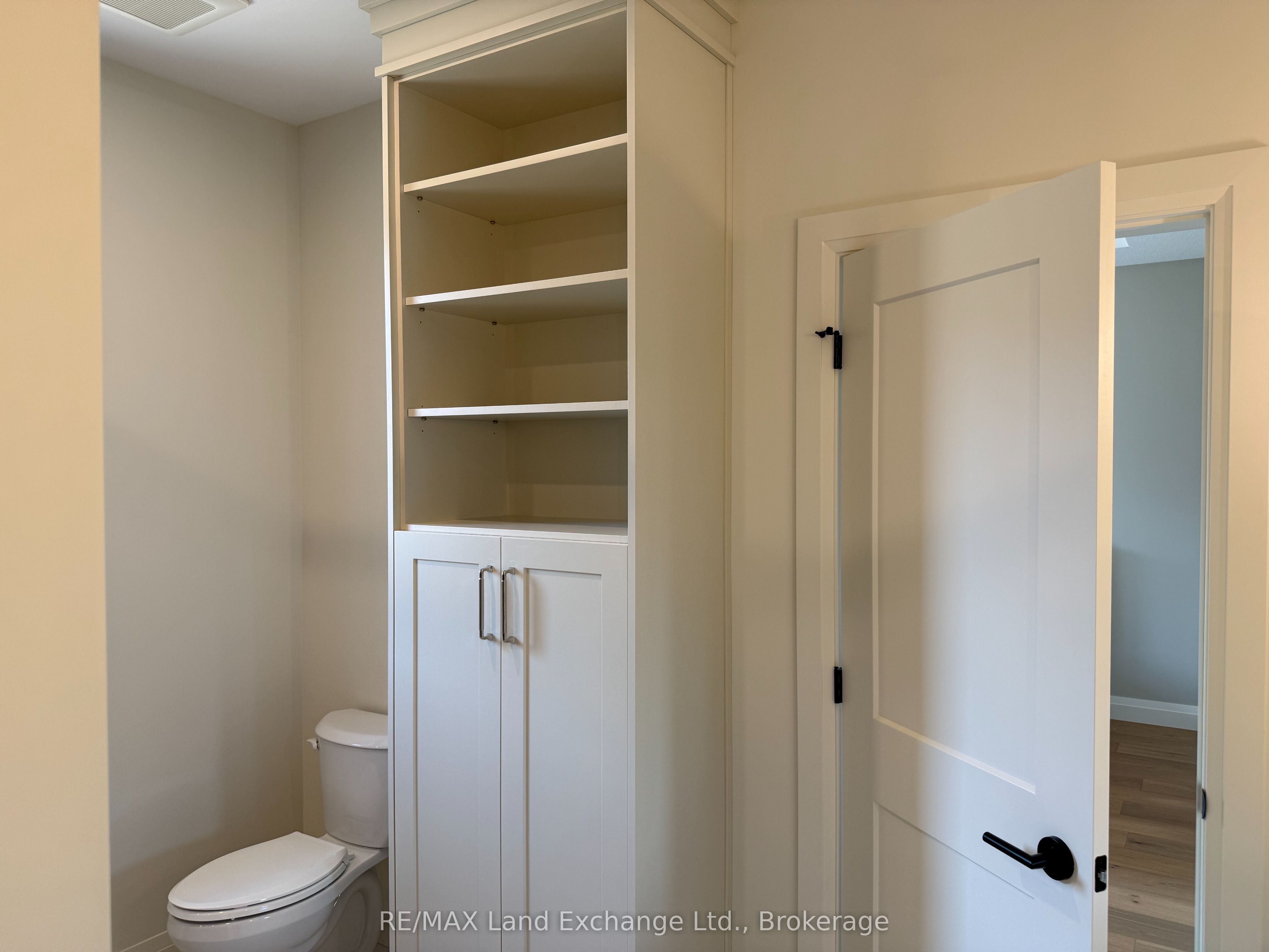 926 Bogdanovic Way Property Photo 24