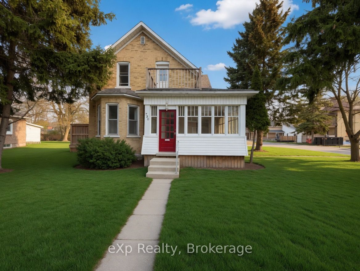 572 9th Avenue Property Photo 1