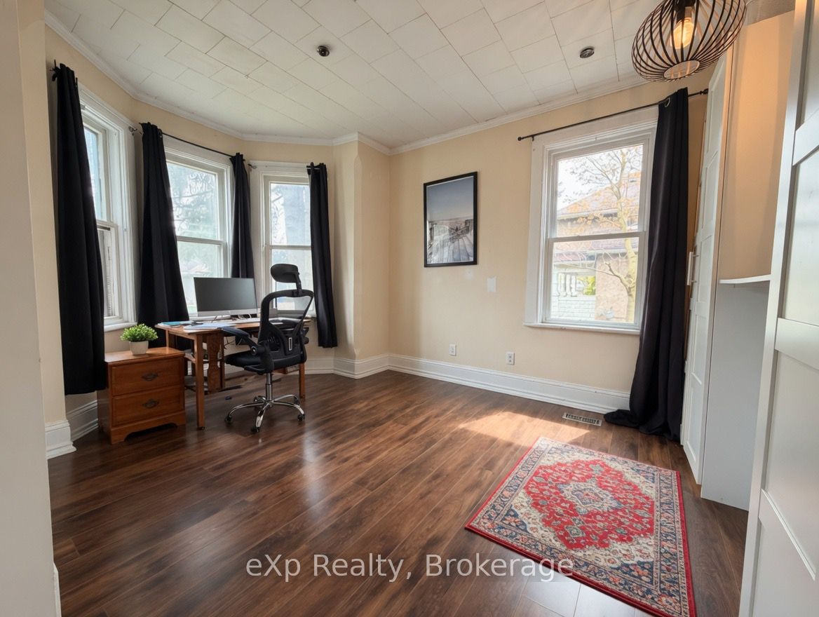 572 9th Avenue Property Photo 7