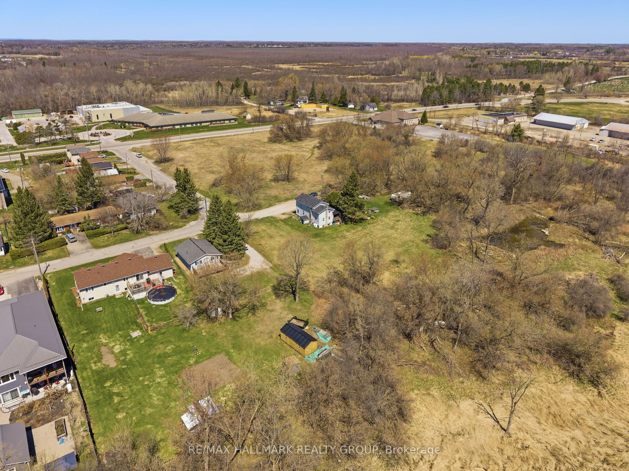 32 Brock Street N Property Photo 12