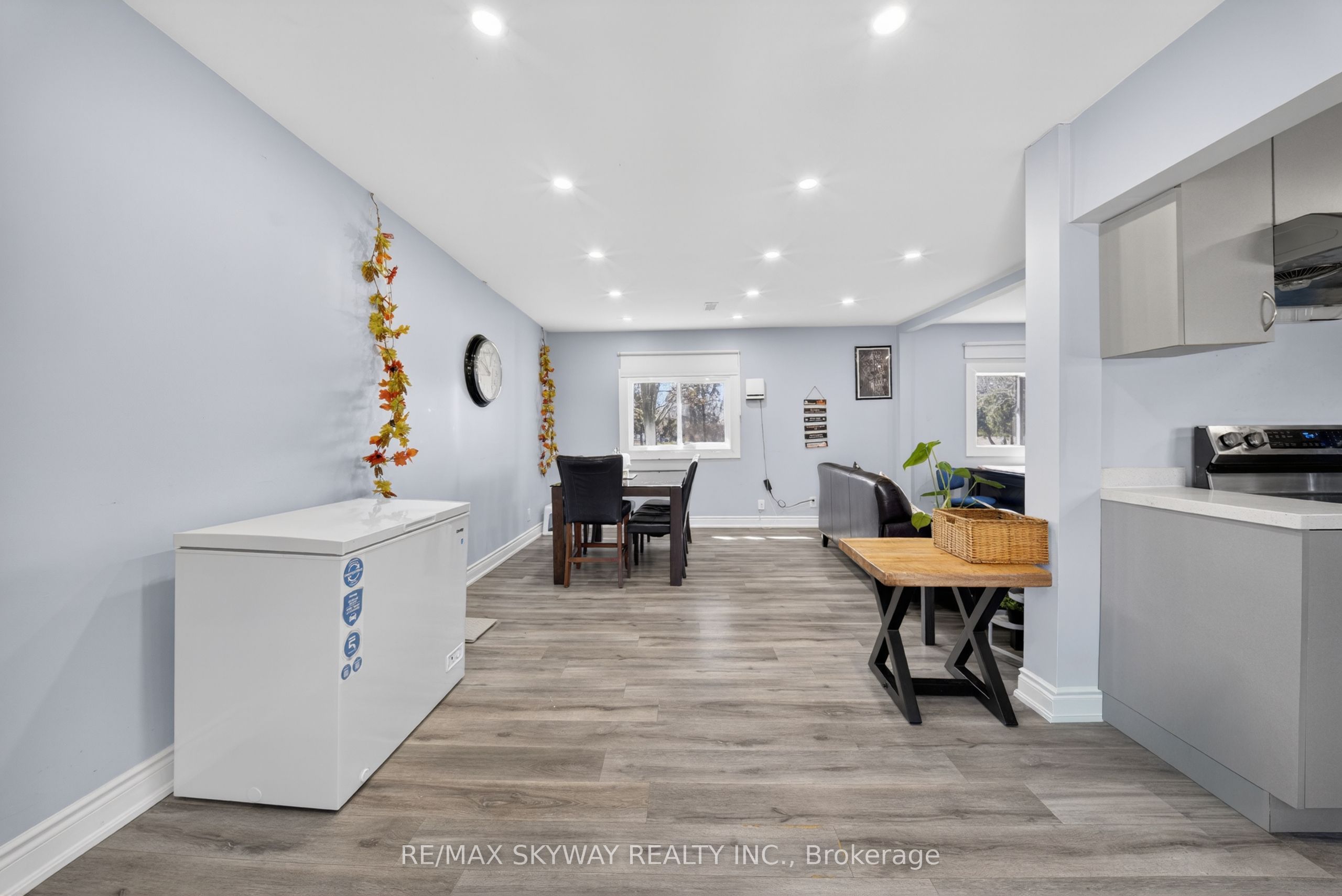 53263 Winger Road E Property Photo 17
