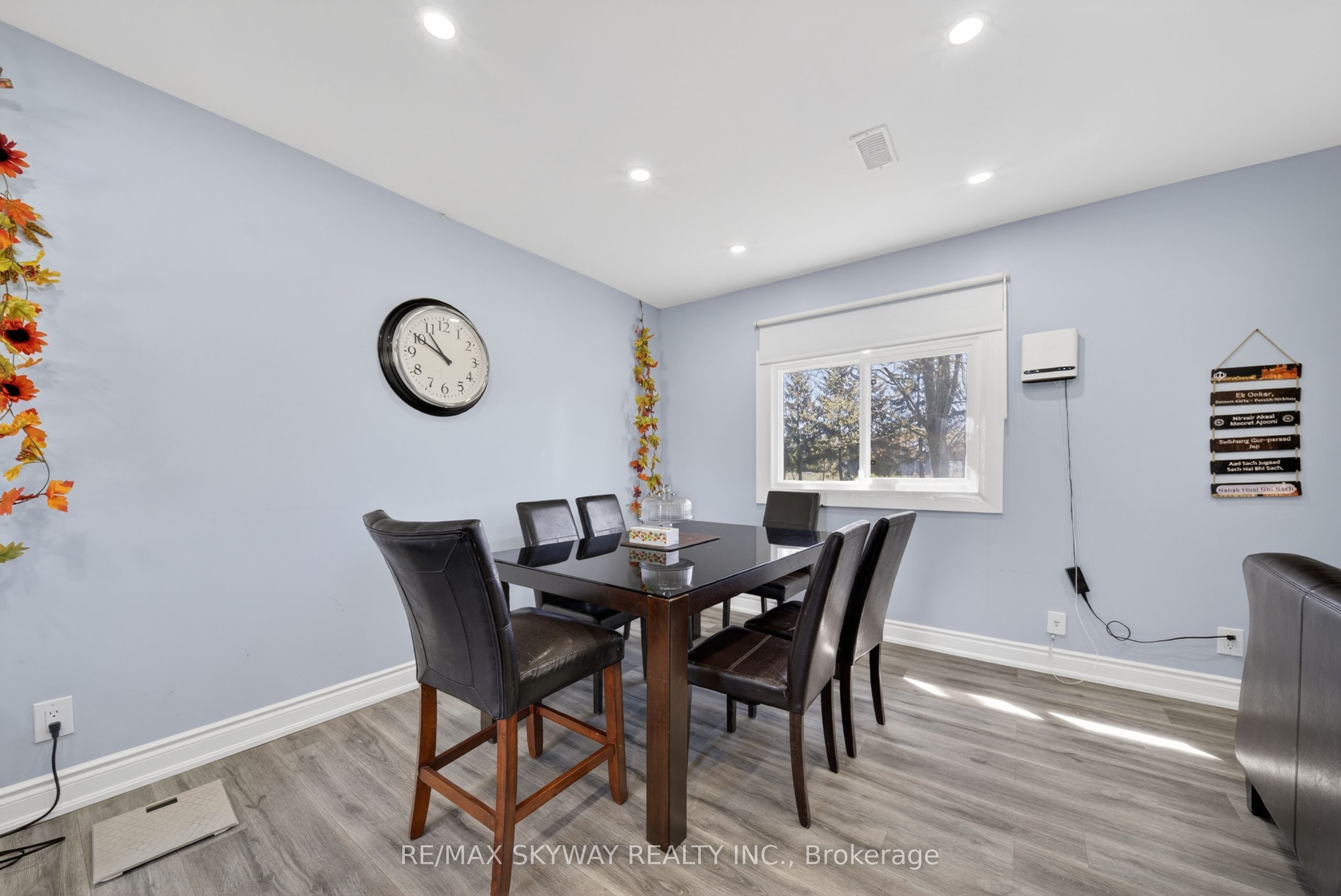 53263 Winger Road E Property Photo 18