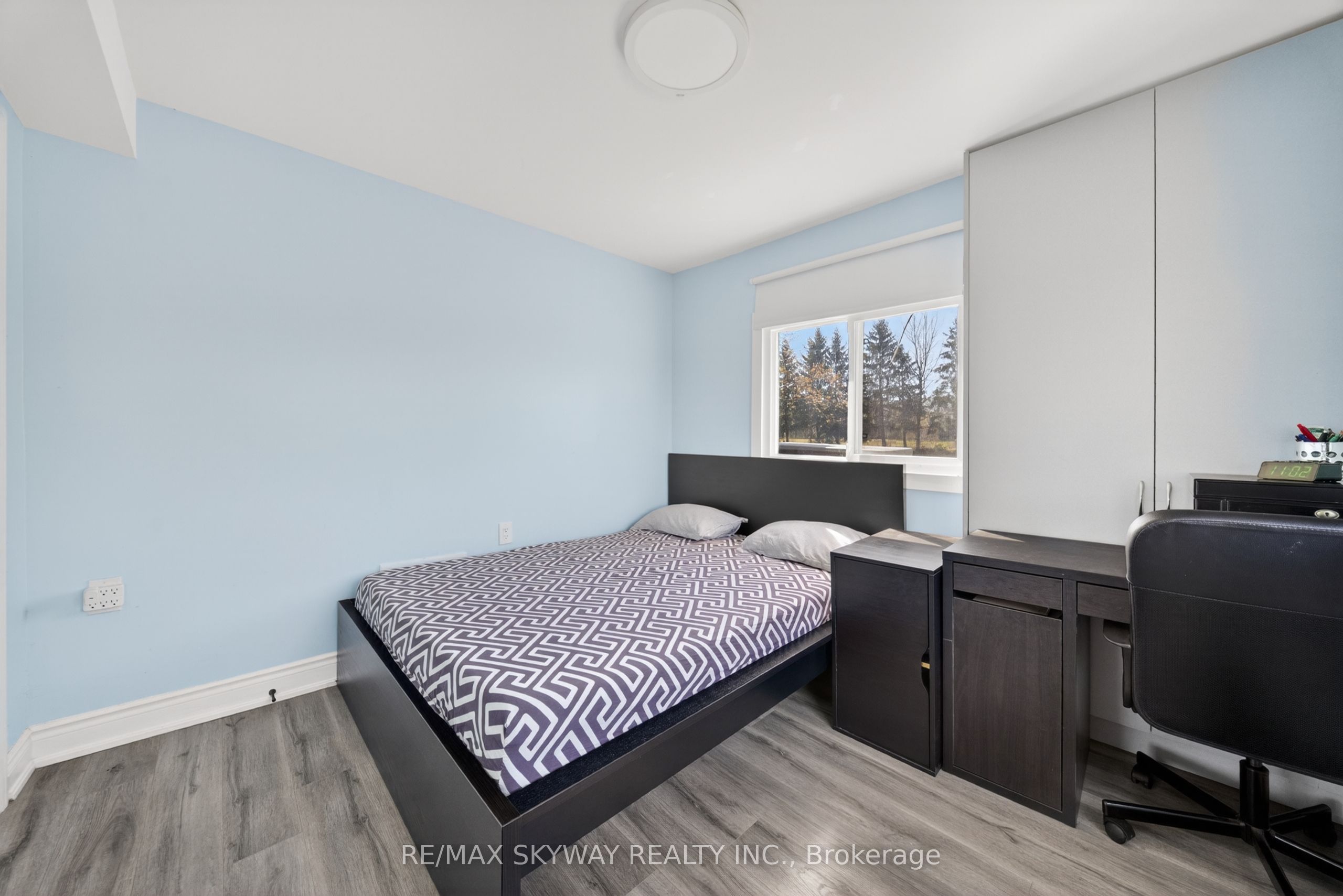 53263 Winger Road E Property Photo 25