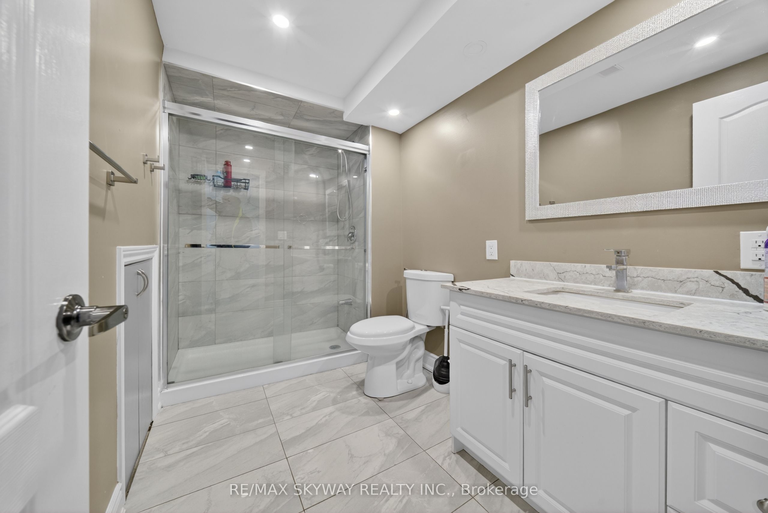 53263 Winger Road E Property Photo 26