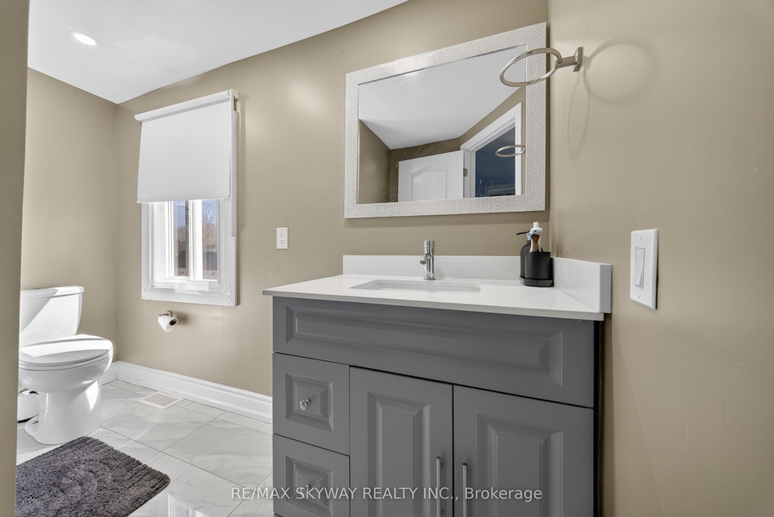 53263 Winger Road E Property Photo 27