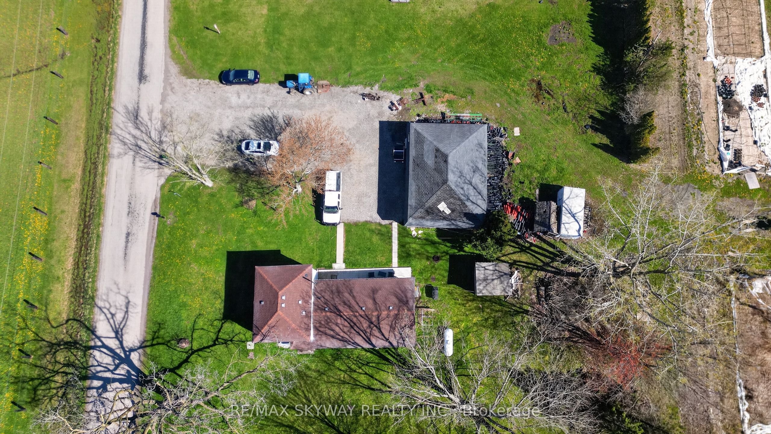 53263 Winger Road E Property Photo 38