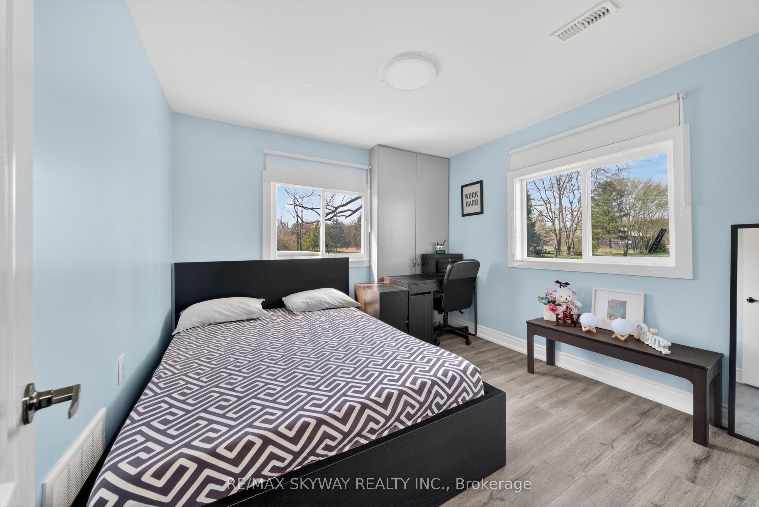 53263 Winger Road E Property Photo 43