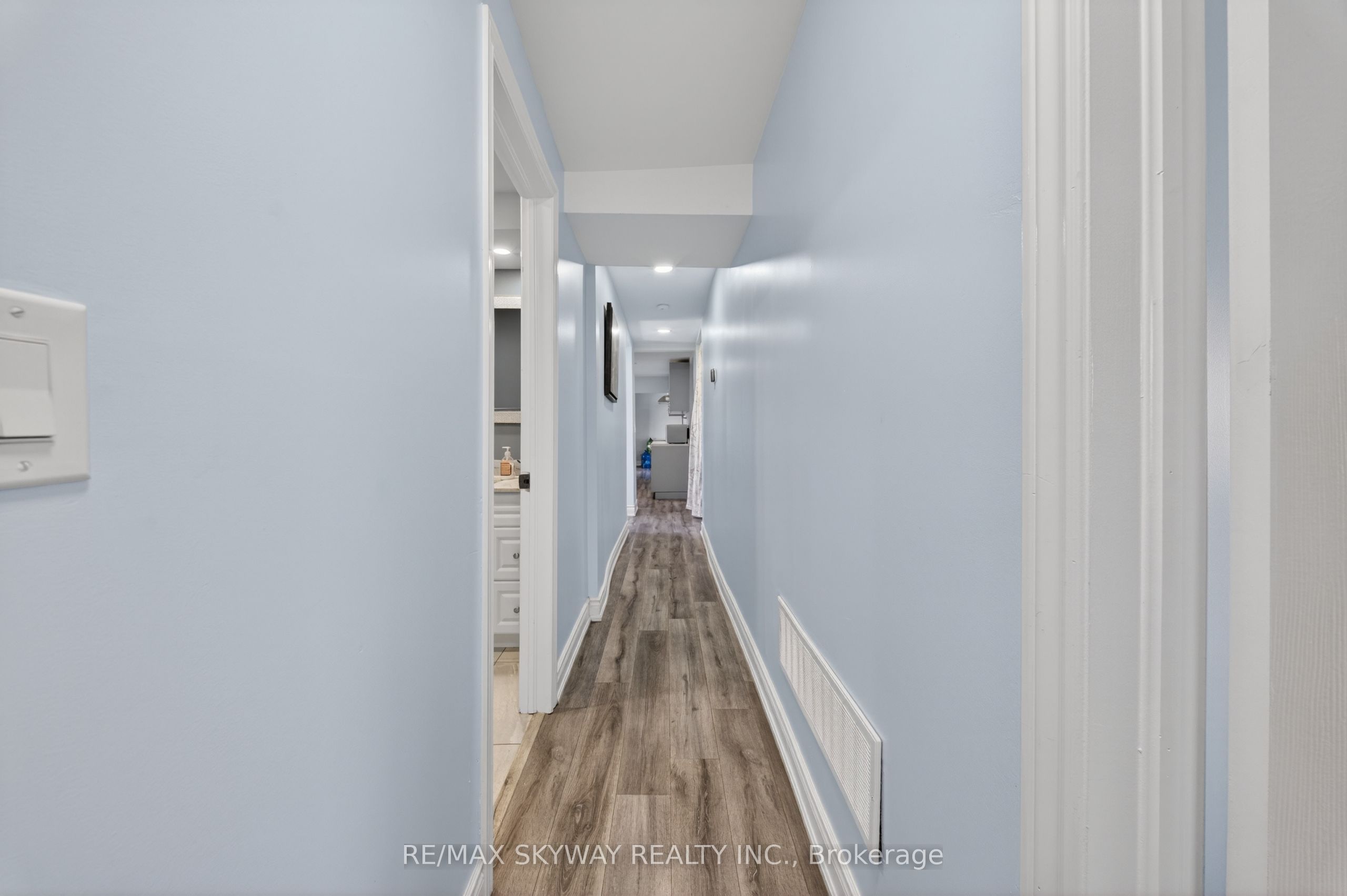 53263 Winger Road E Property Photo 44
