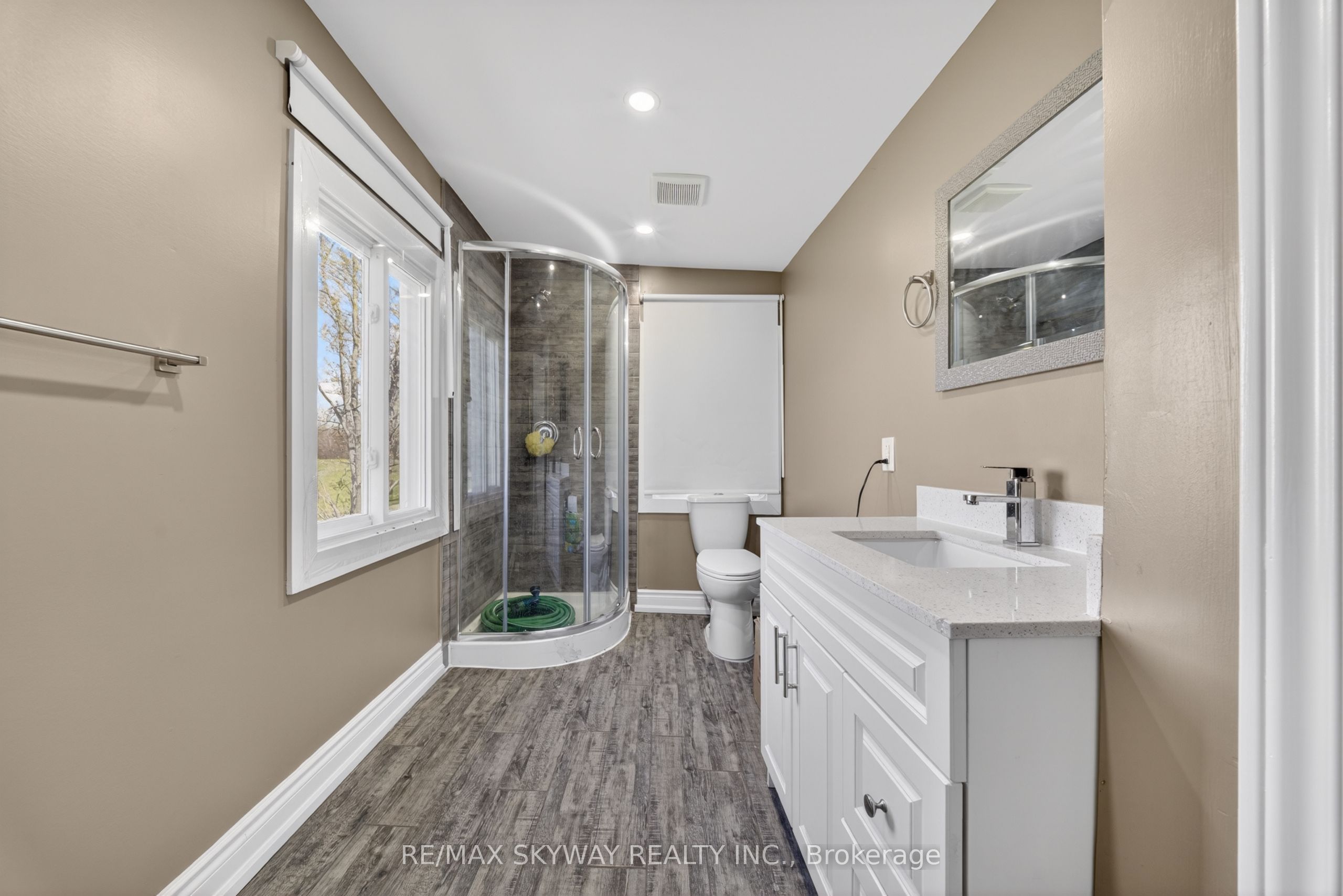 53263 Winger Road E Property Photo 47