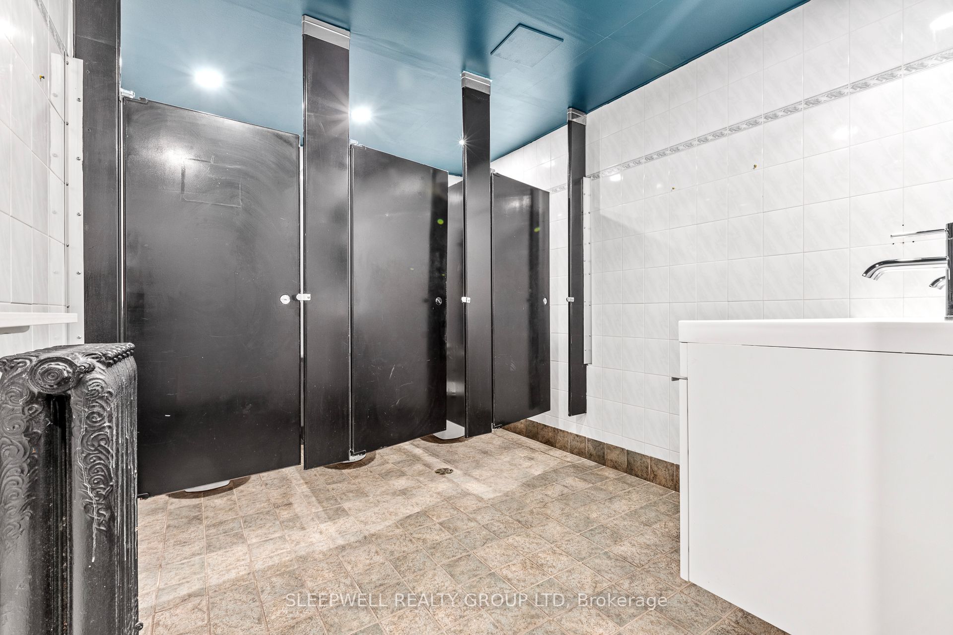 221 Echo Drive Property Photo 16