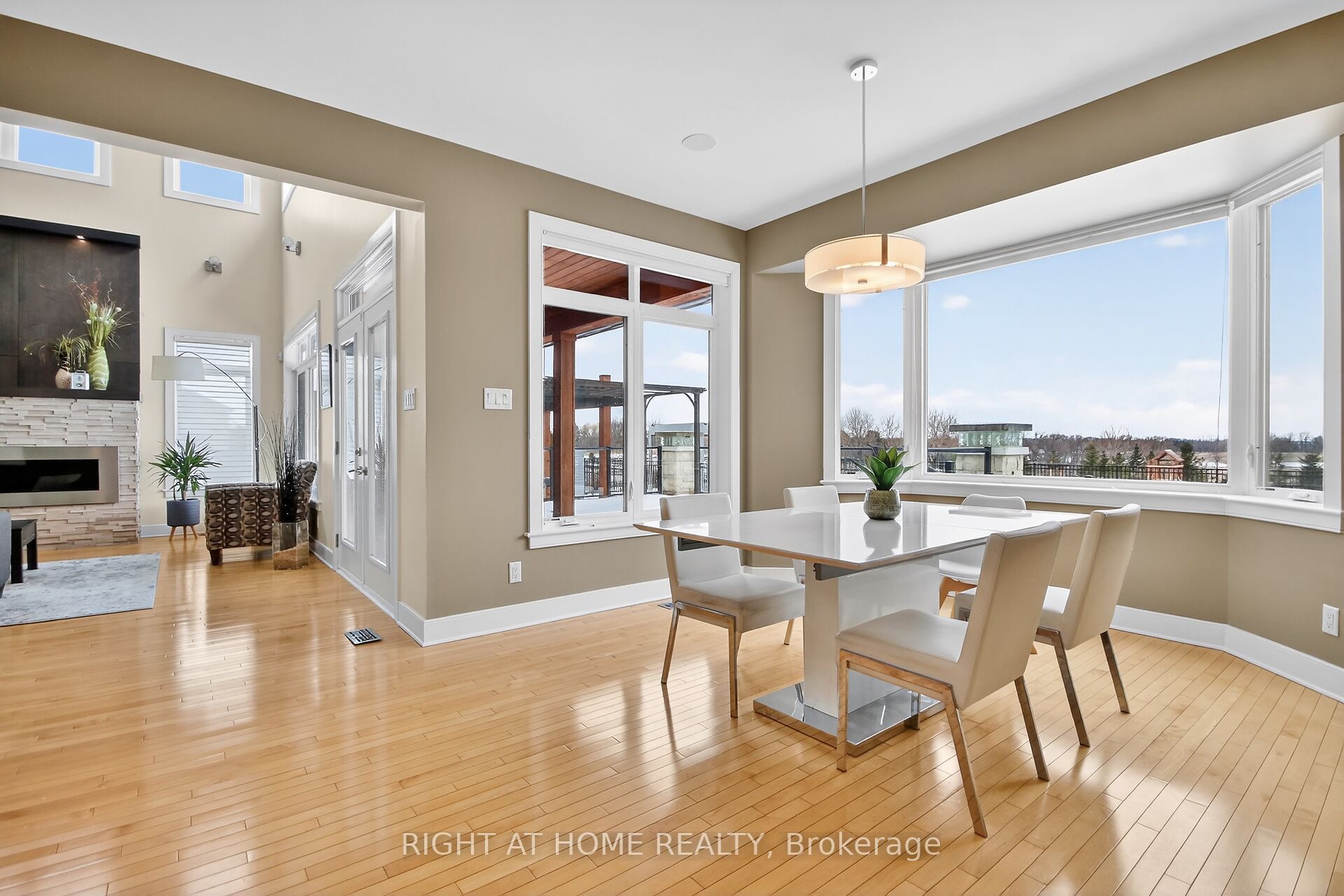 105 Ravenview Way Property Photo 12
