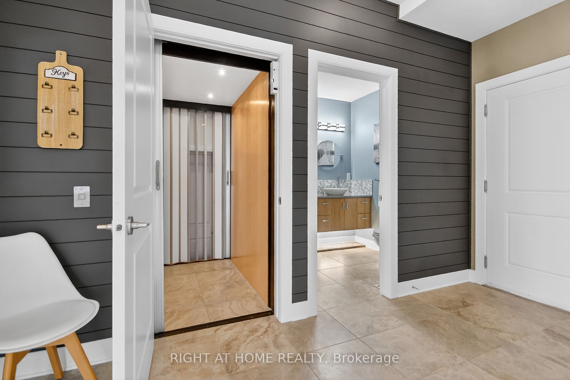 105 Ravenview Way Property Photo 15