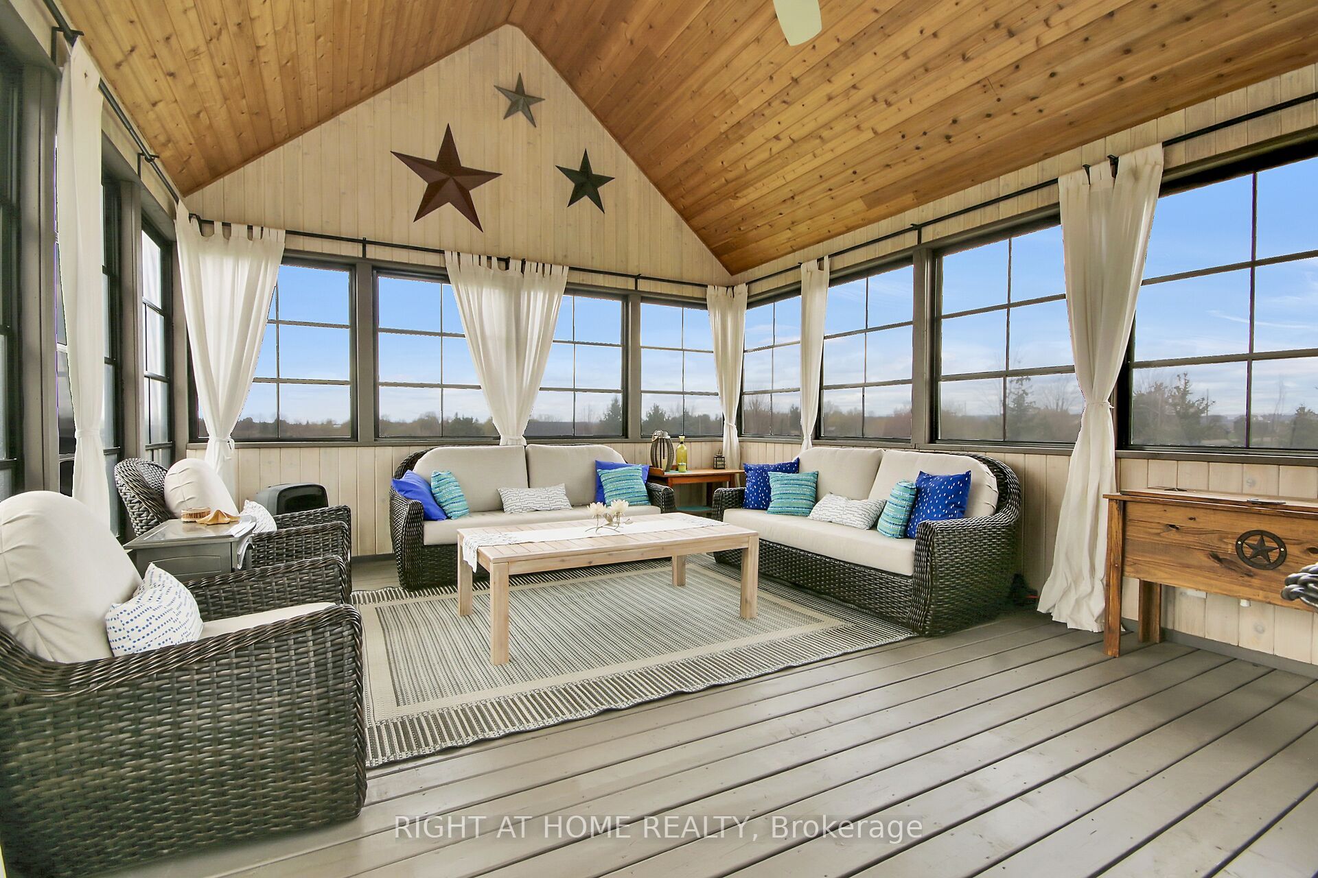 105 Ravenview Way Property Photo 40
