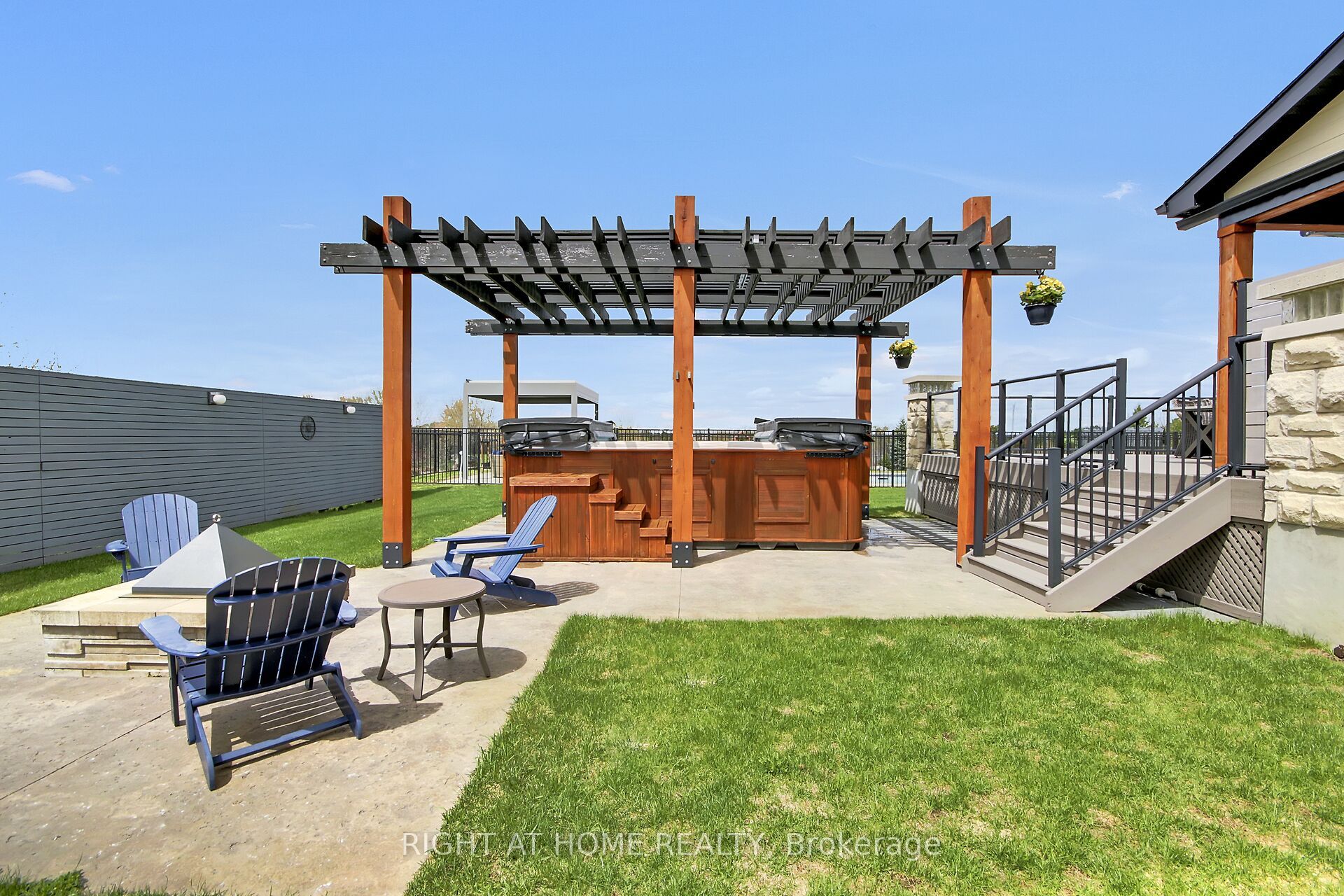 105 Ravenview Way Property Photo 43