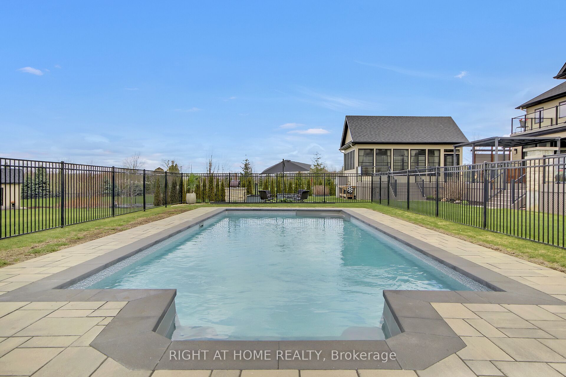 105 Ravenview Way Property Photo 47