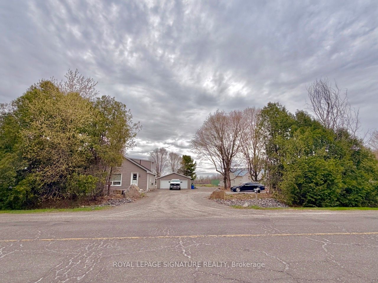 3201 Gordon Murdock Road Property Photo 1