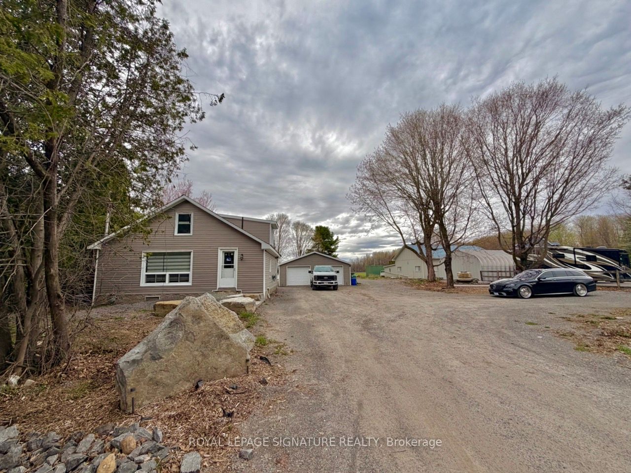 3201 Gordon Murdock Road Property Photo 2