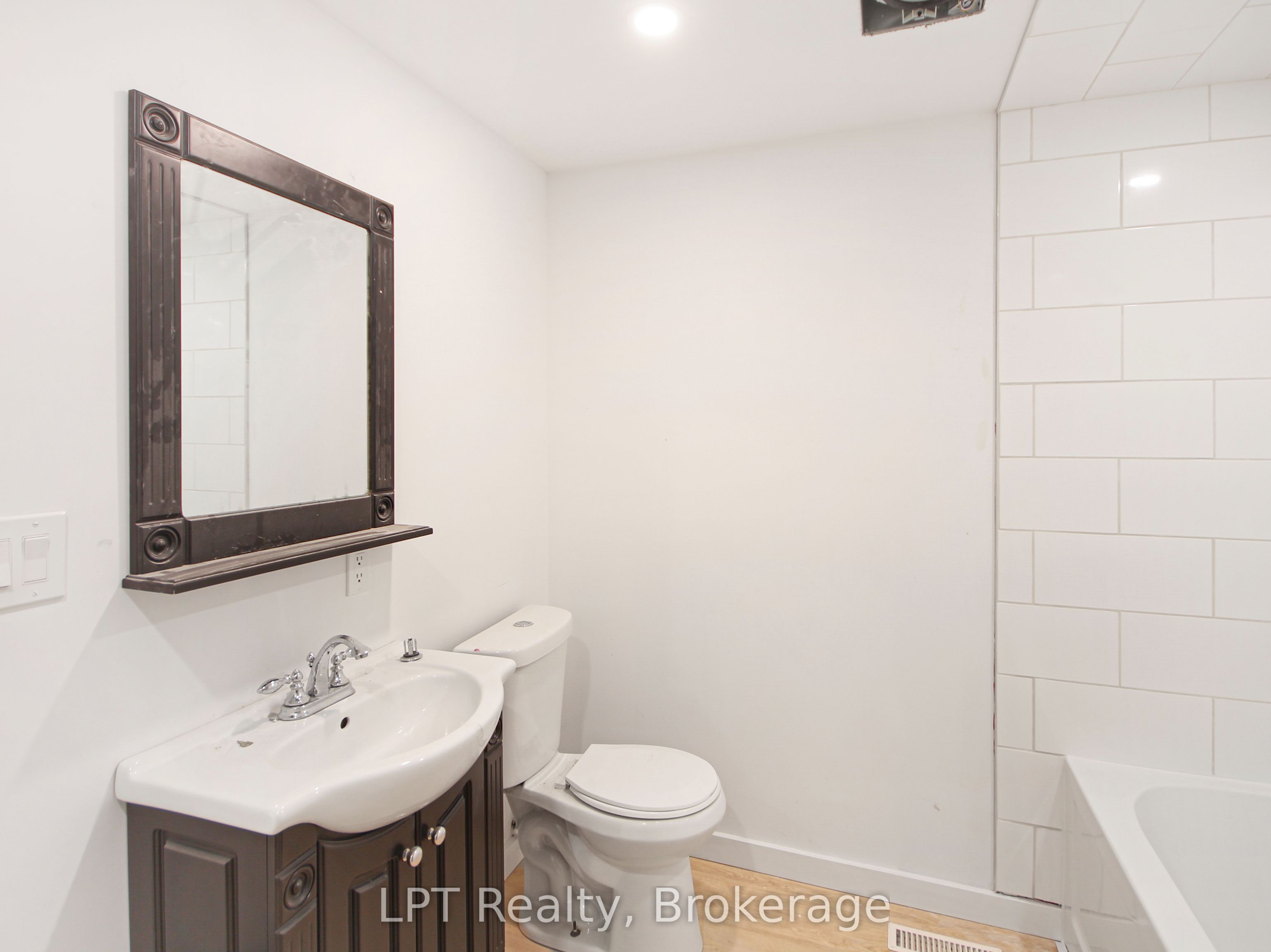 163 Garafraxa Street Property Photo 18