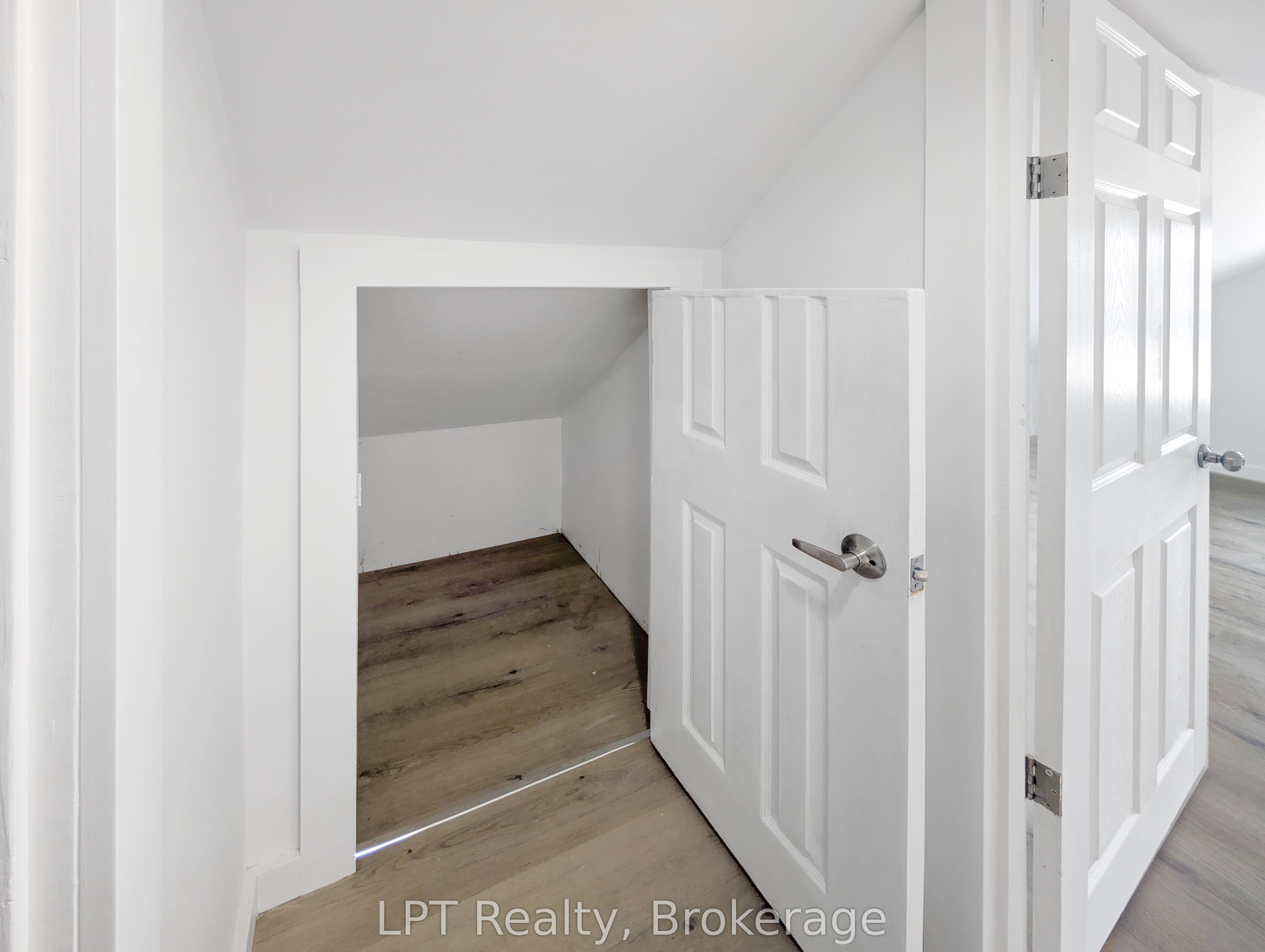 163 Garafraxa Street Property Photo 21