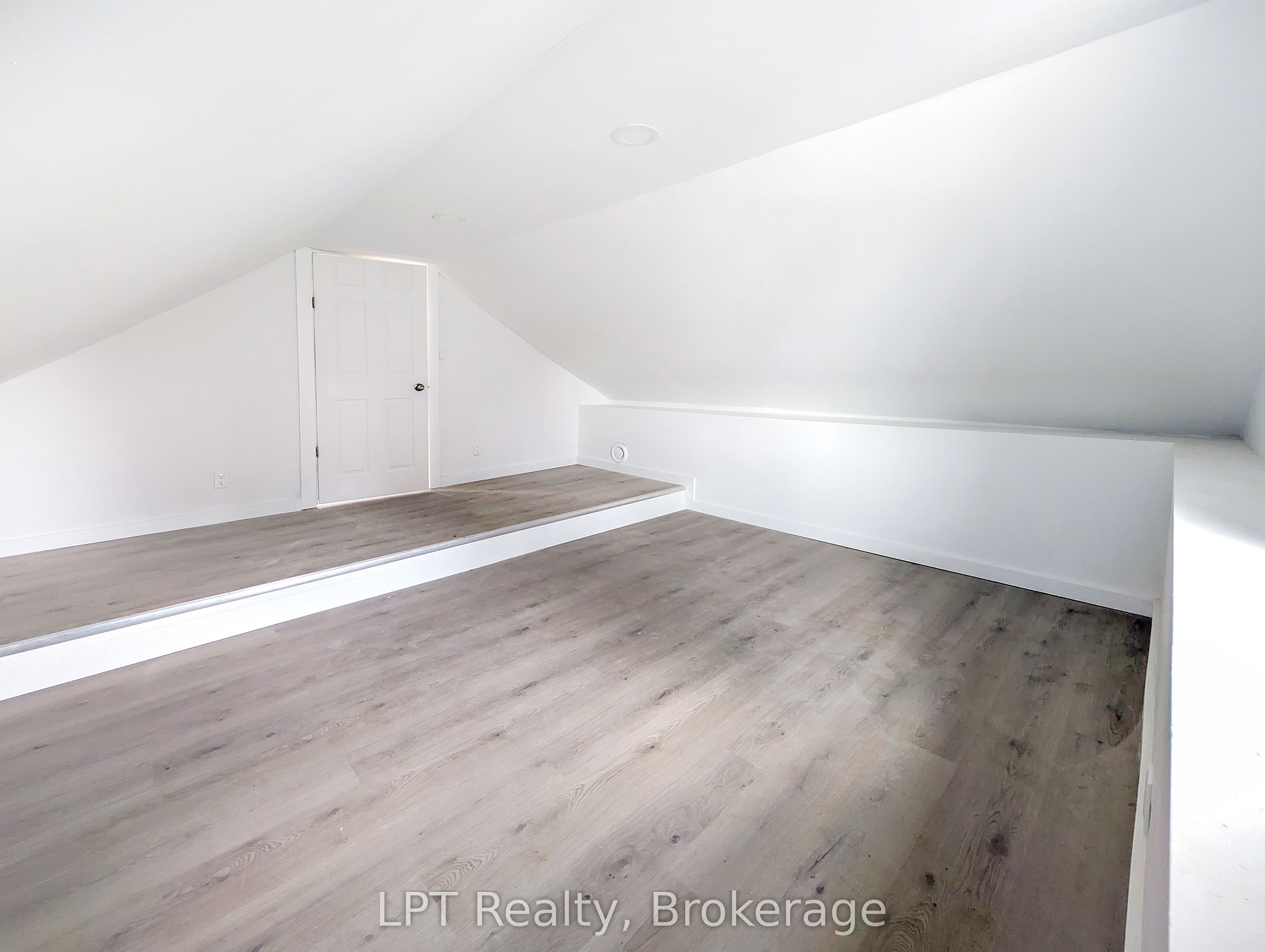 163 Garafraxa Street Property Photo 29